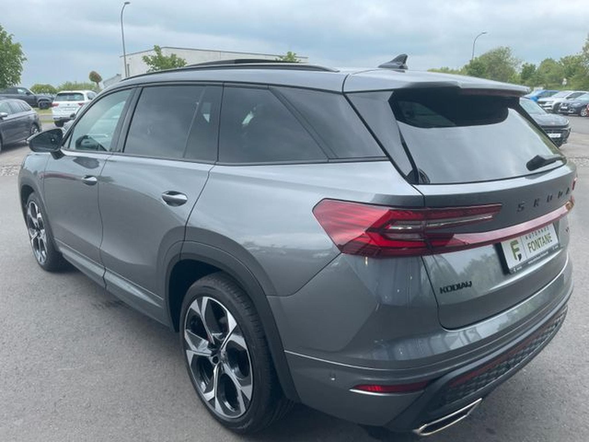 Skoda Kodiaq Kodiaq 2.0TSI 195kW RS 7-Sitze Pano AHK Canton (2025) - Photo 9