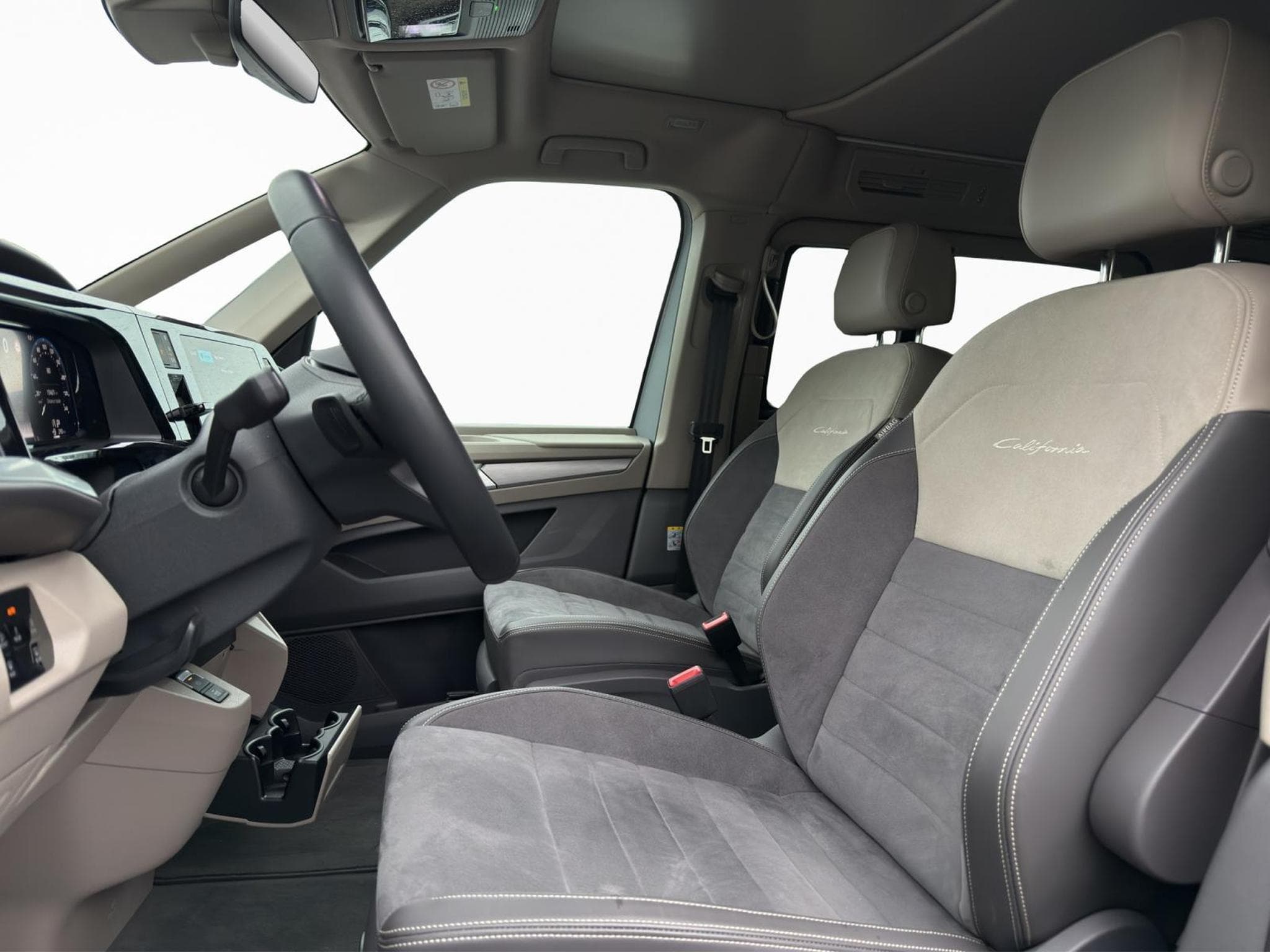 VW California Ocean (2025) - Photo 2