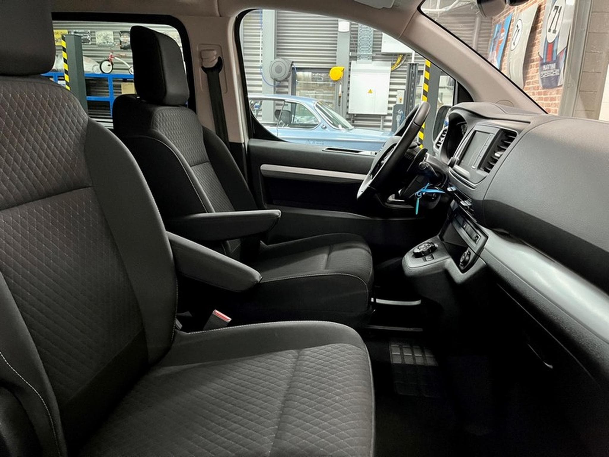 Opel Zafira Zafira 2.0 177cv Auto M-EDITION (8PLACES) (2022) - Photo 8