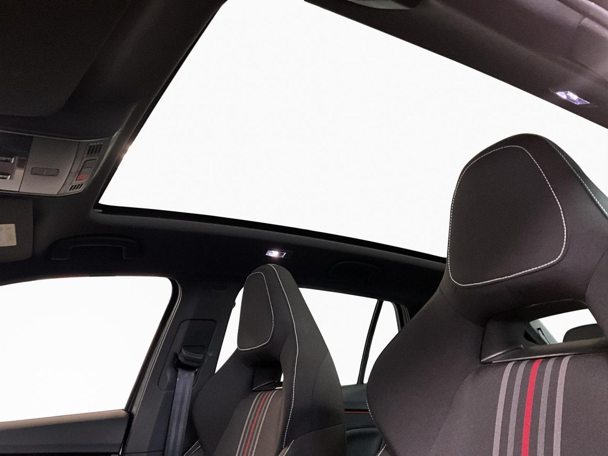 Skoda Scala Monte-Carlo+DSG+LED+PANO (2025) - Photo 15