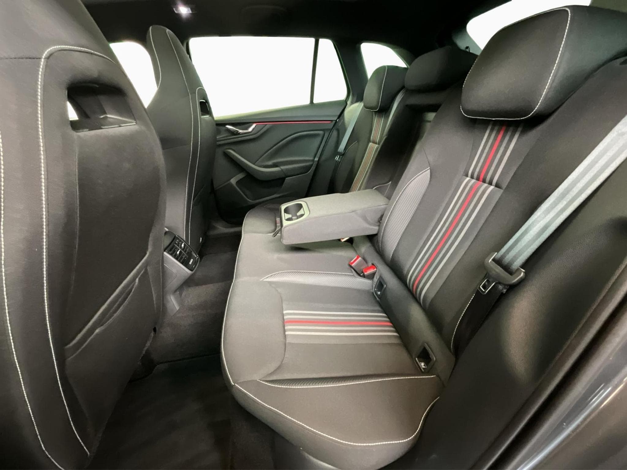 Skoda Scala Monte-Carlo+DSG+LED+PANO (2025) - Photo 16