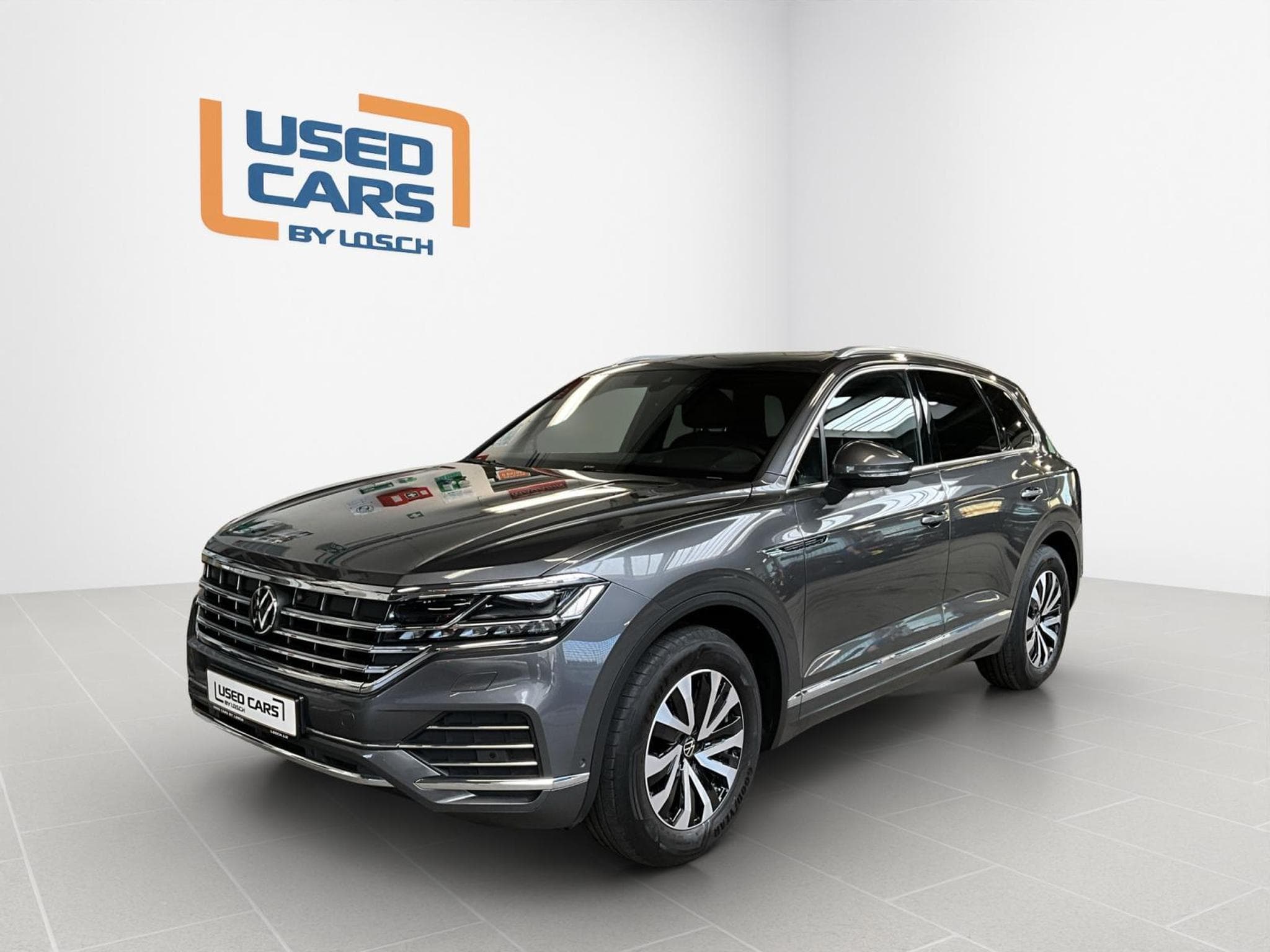 VW Touareg Elegance+V6+4M+Pano+AHK+Luft (2023) - Photo 1