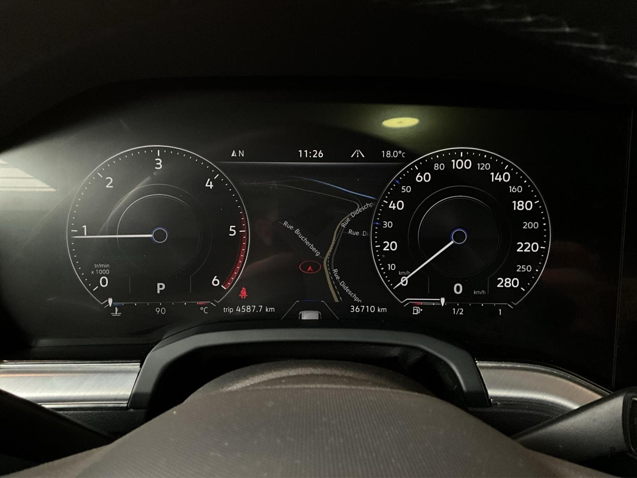VW Touareg Elegance+V6+4M+Pano+AHK+Luft (2023) - Photo 11