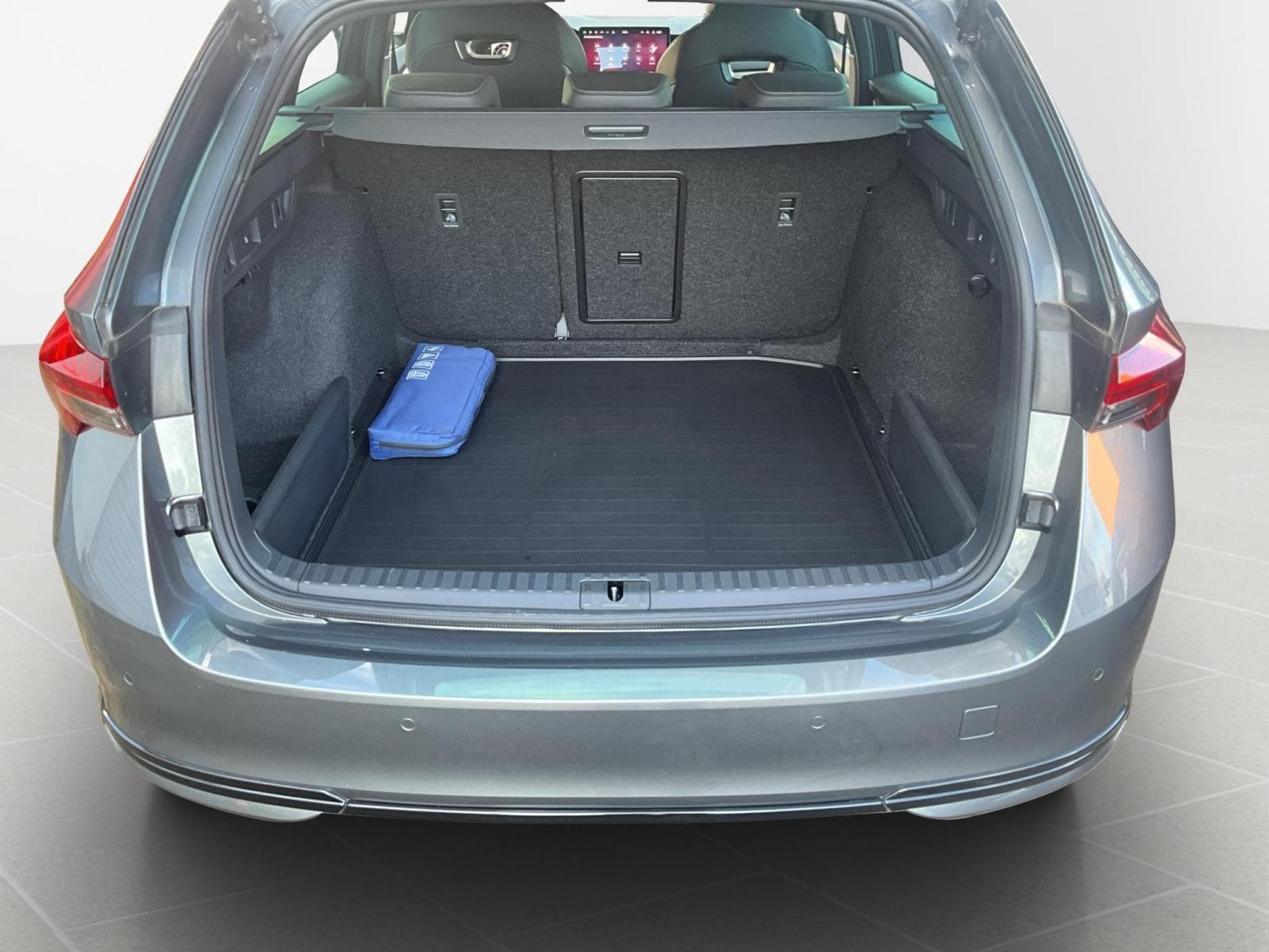 Skoda Octavia Sportline+DSG+StandH.+P.Comfort (2025) - Photo 16