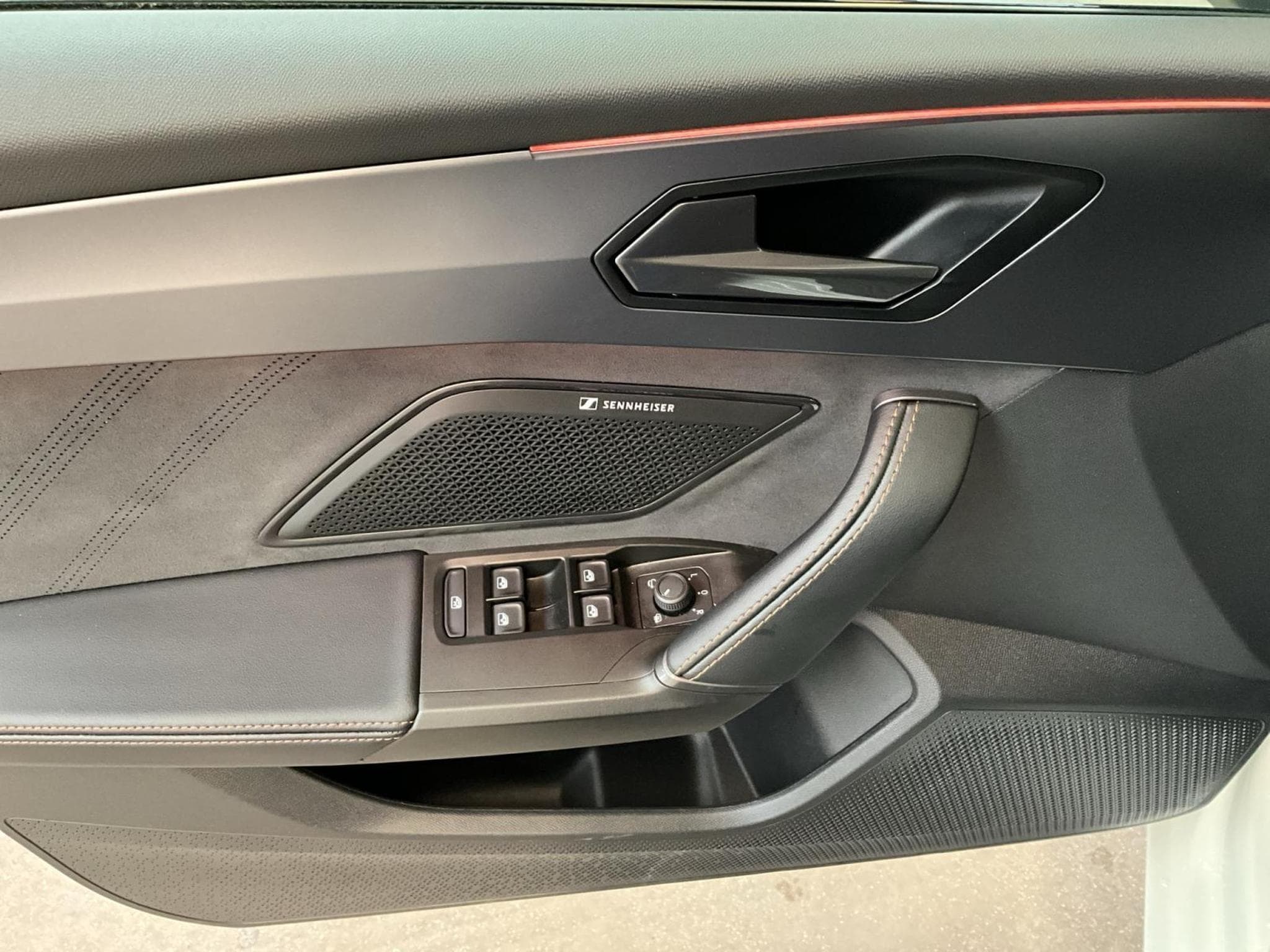 Cupra Leon VZ+DSG+Dinamica+Pure-Perf.+Int.Drive (2025) - Photo 14