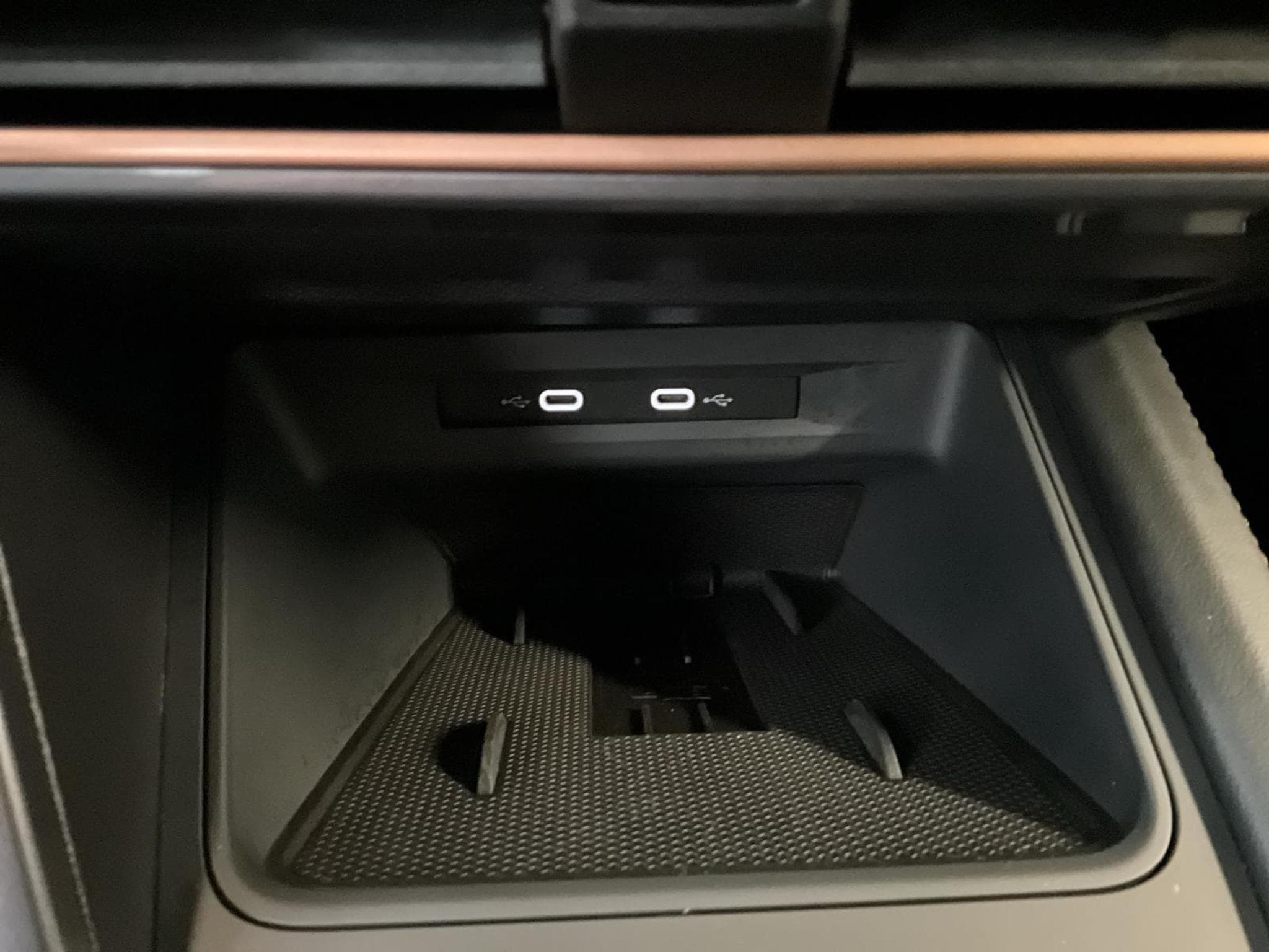 Cupra Leon VZ+DSG+Dinamica+Pure-Perf.+Int.Drive (2025) - Photo 19