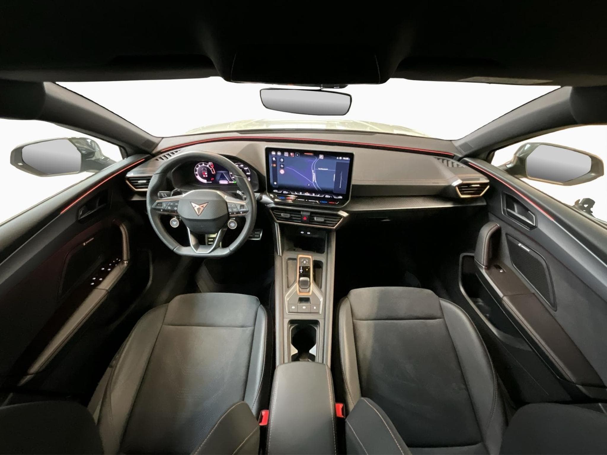 Cupra Leon VZ+DSG+Dinamica+Pure-Perf.+Int.Drive (2025) - Photo 2