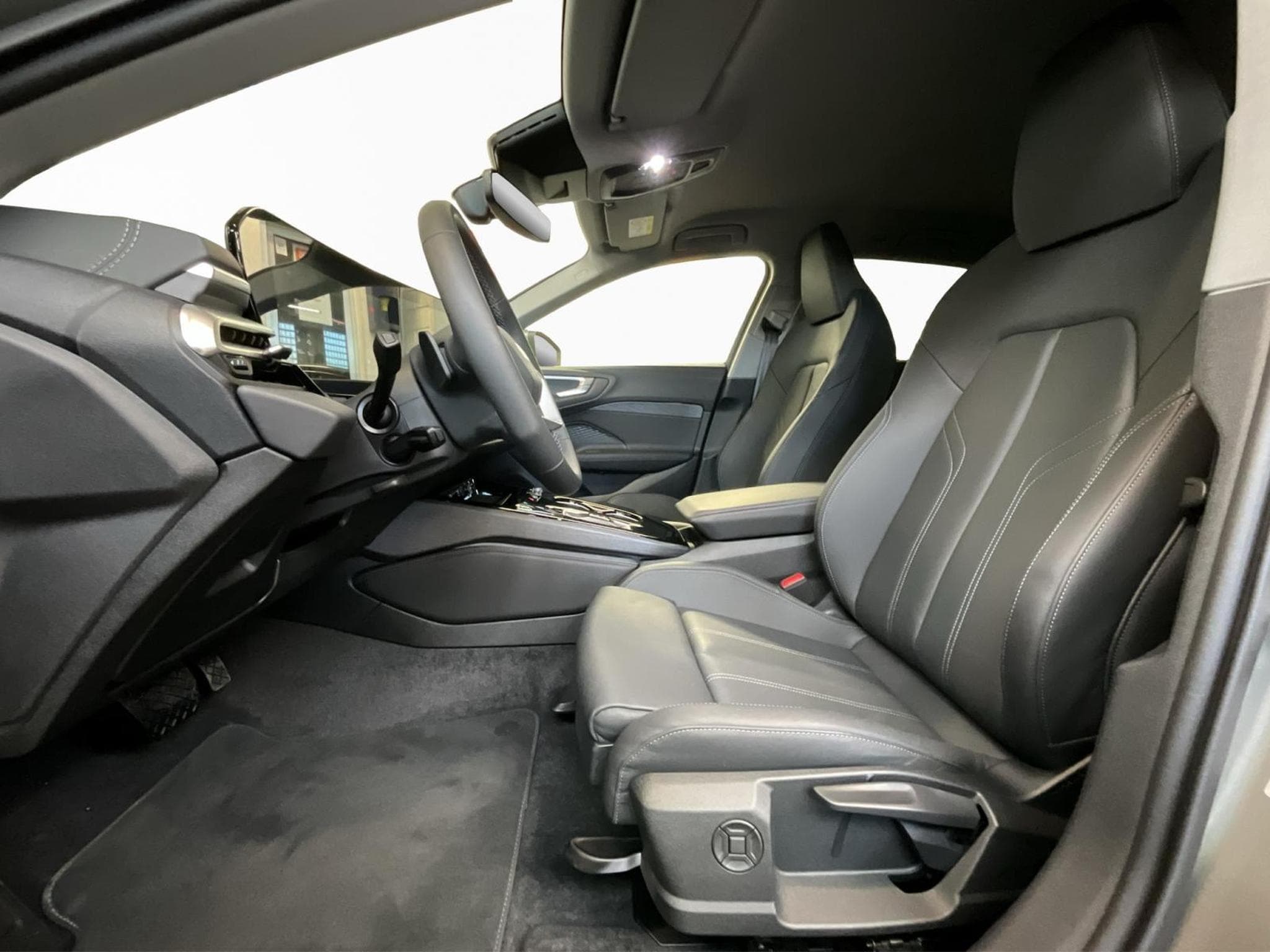 Audi A5 Avant+PHEV+Quattro+S-Tronic (2025) - Photo 11