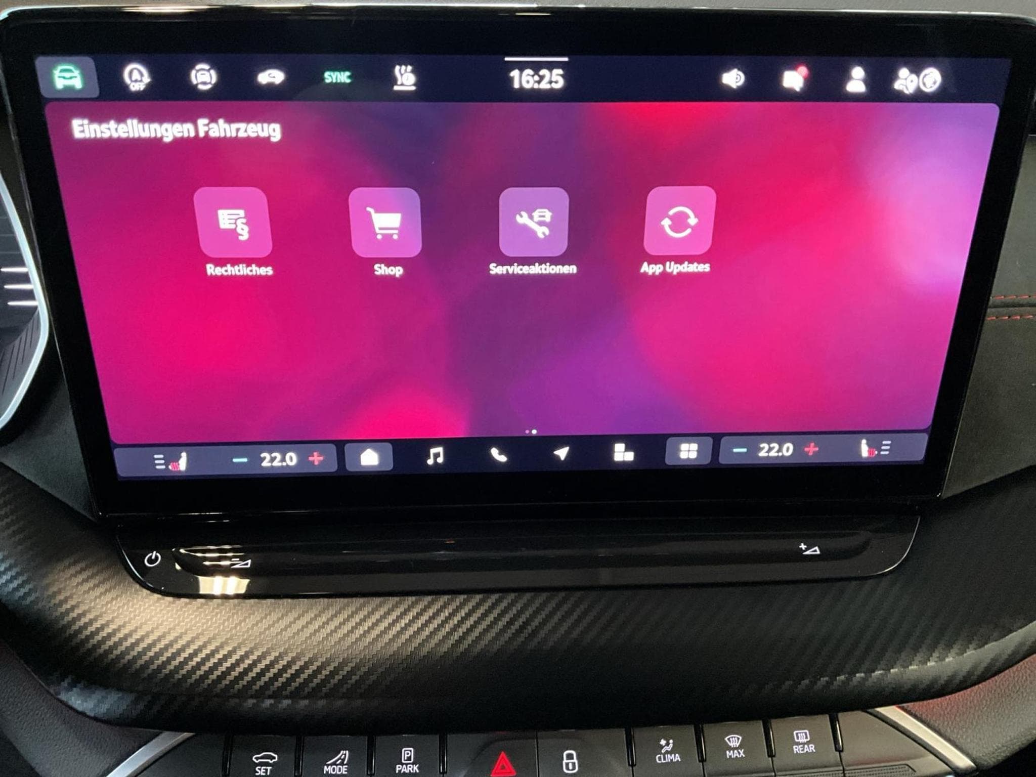 Skoda Octavia RS+DSG+Pano+AHK+Stand-H (2025) - Photo 21