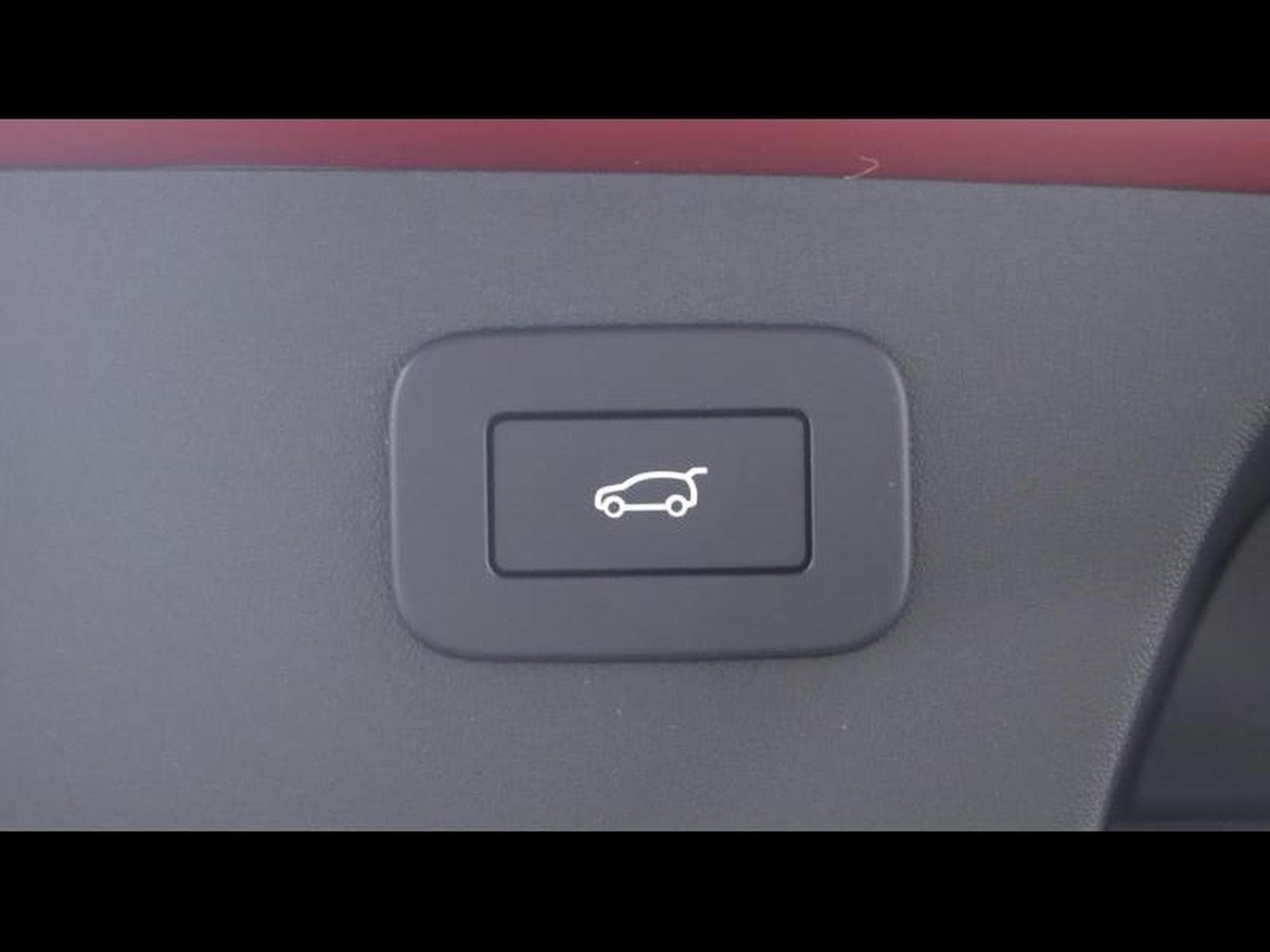 Jaguar E-Pace D165 R-Dynamic S AWD Auto (2023) - Photo 24