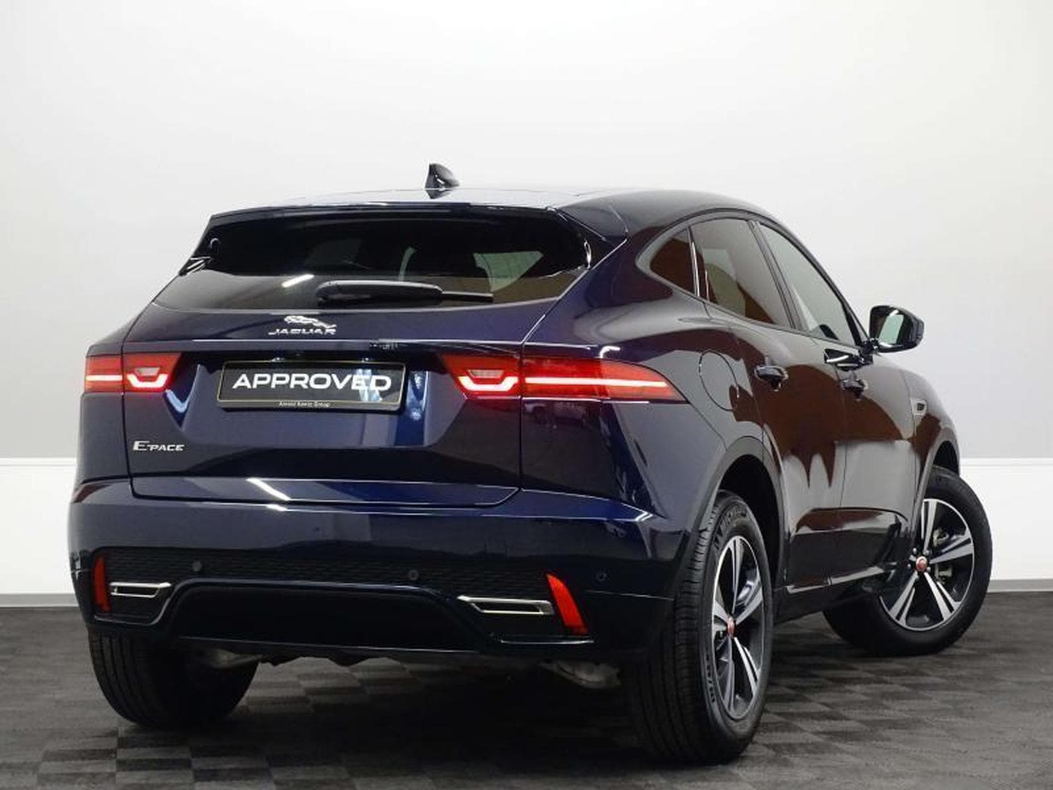 Jaguar E-Pace D165 S R-Dynamic AWD Auto (2024) - Photo 4