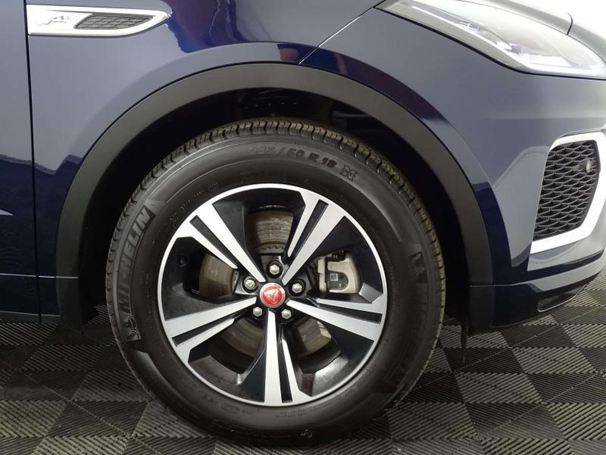 Jaguar E-Pace D165 S R-Dynamic AWD Auto (2024) - Photo 6