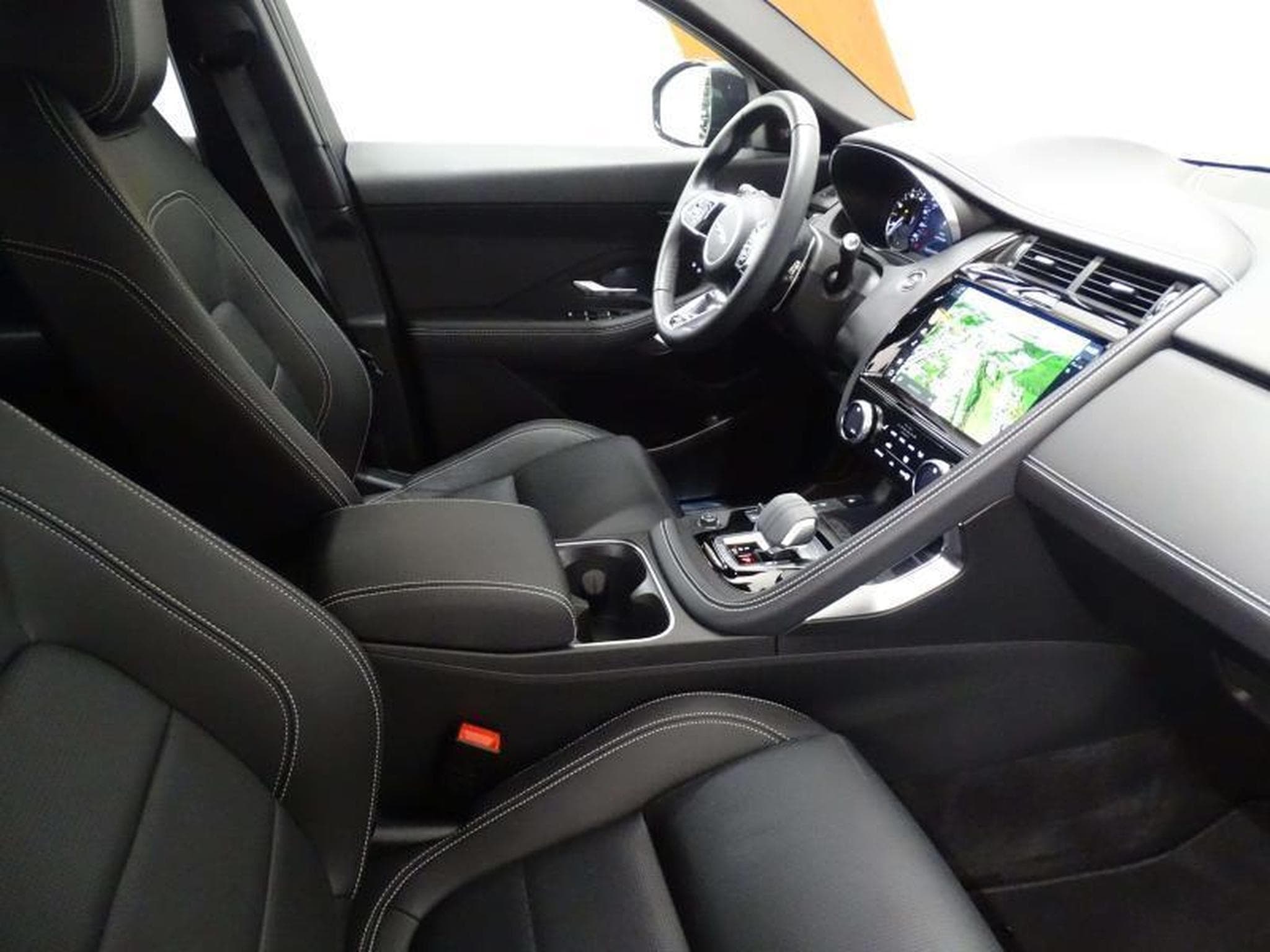 Jaguar E-Pace D165 S R-Dynamic AWD Auto (2024) - Photo 8