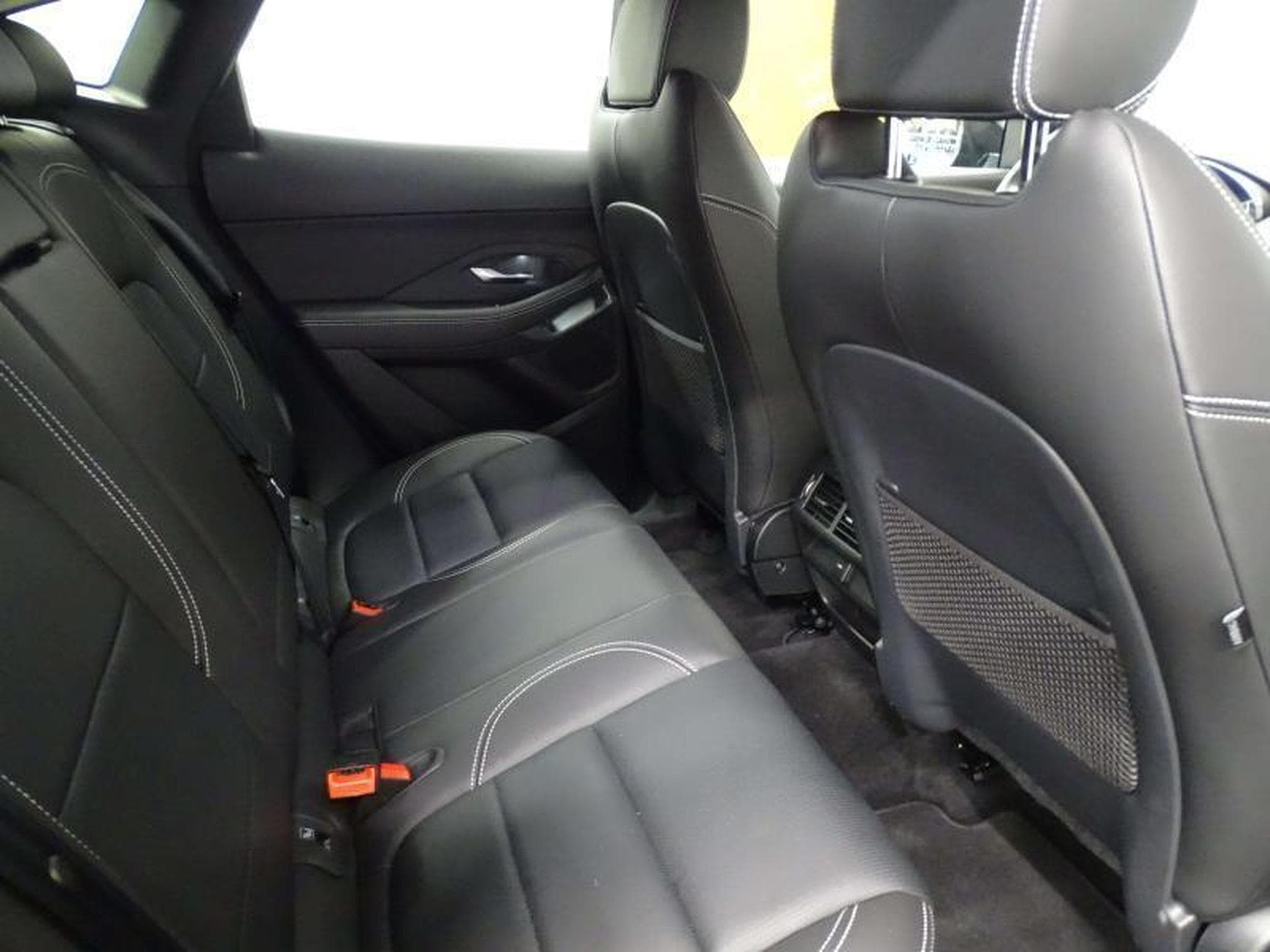 Jaguar E-Pace D165 S R-Dynamic AWD Auto (2024) - Photo 9