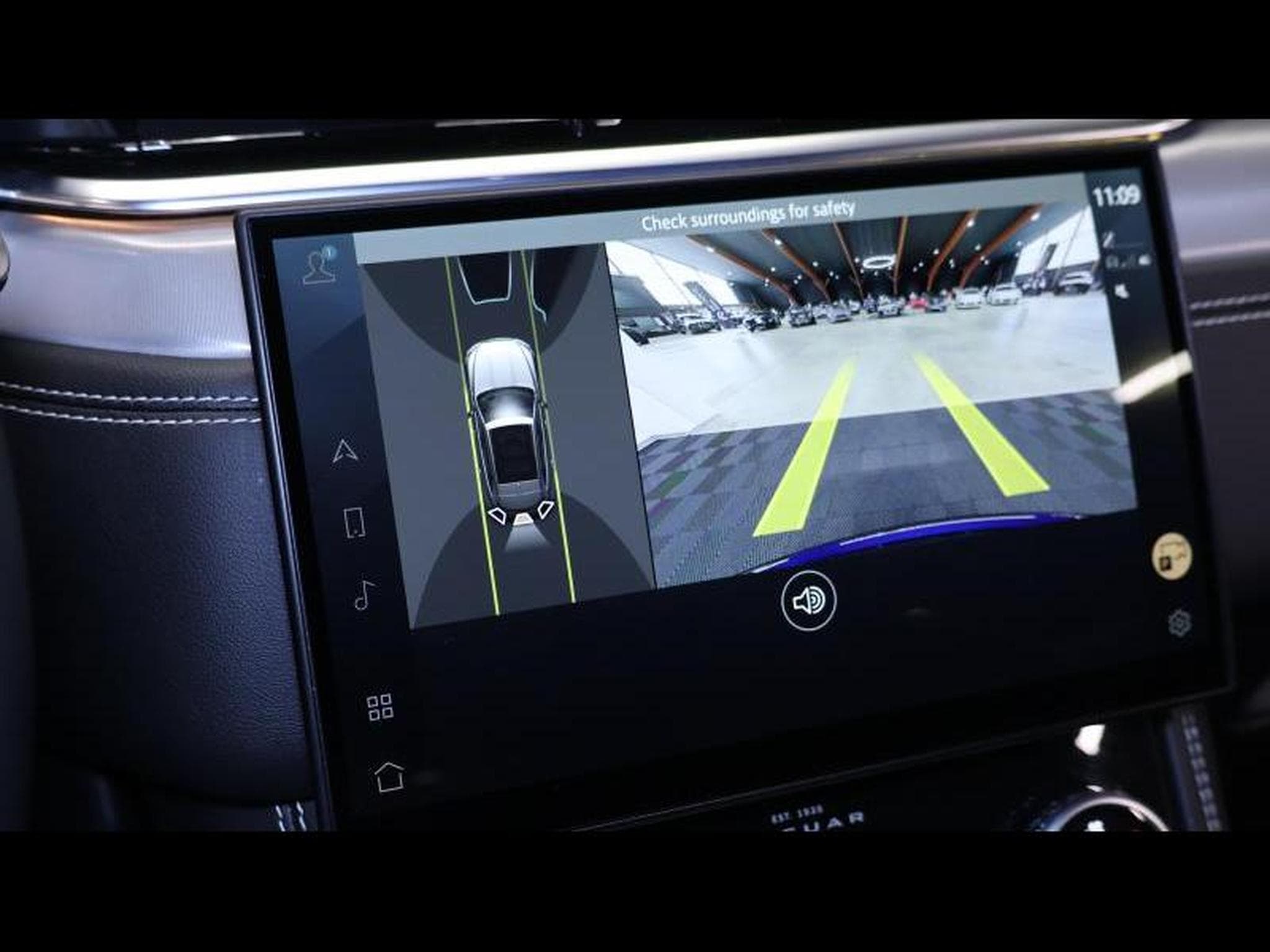 Jaguar F-Pace S D165 AWD Auto (2024) - Photo 19