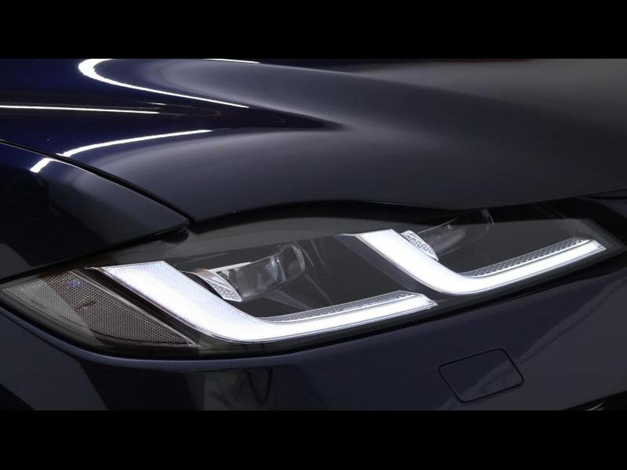 Jaguar F-Pace S D165 AWD Auto (2024) - Photo 7