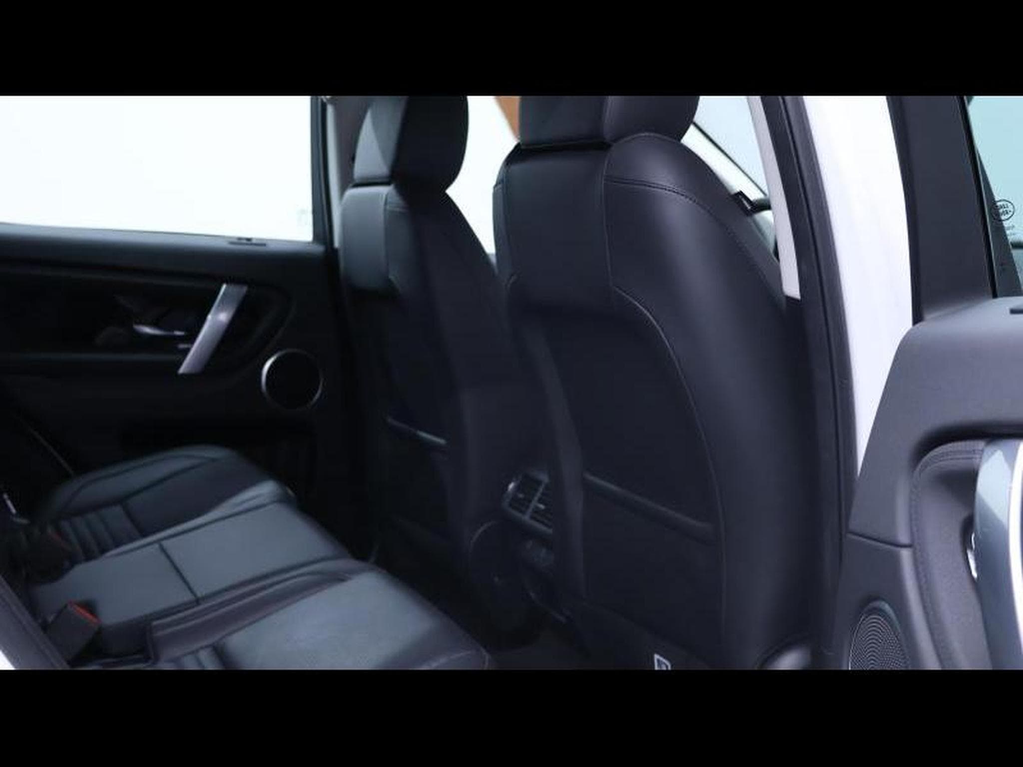 Land-Rover Discovery Sport D165 S R-Dynamic AWD Auto (2024) - Photo 14