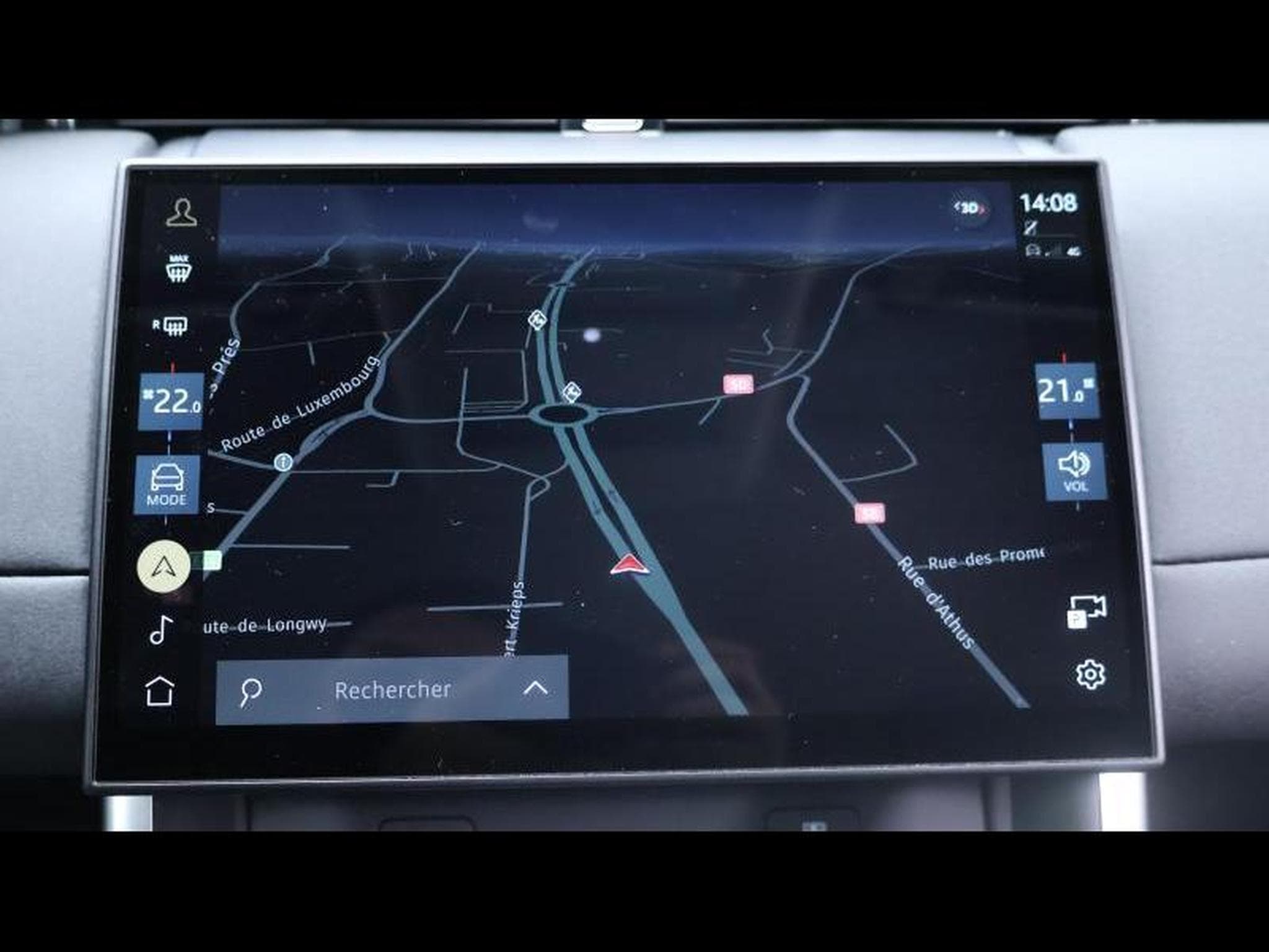 Land-Rover Discovery Sport D165 S R-Dynamic AWD Auto (2024) - Photo 22