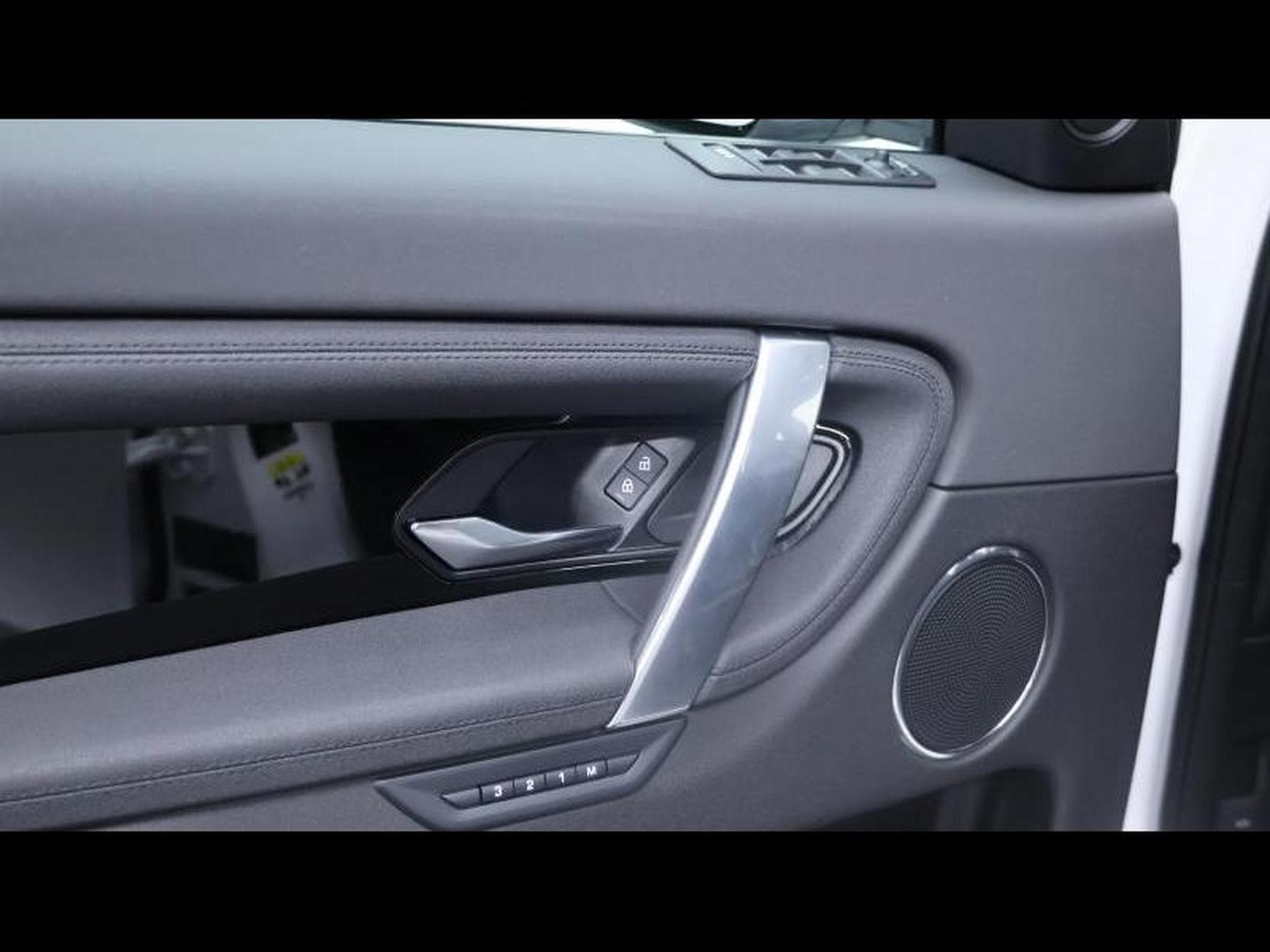 Land-Rover Discovery Sport D165 S R-Dynamic AWD Auto (2024) - Photo 24