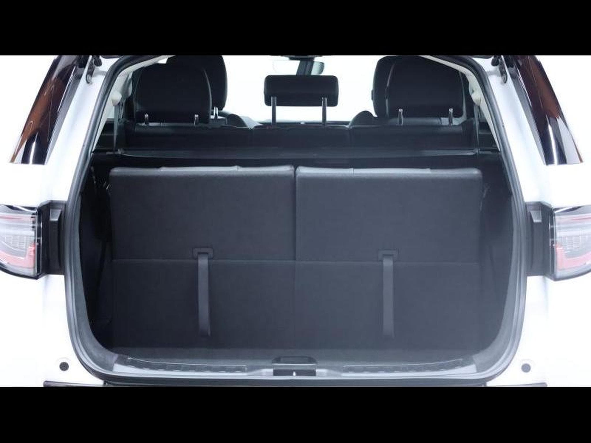Land-Rover Discovery Sport D165 S R-Dynamic AWD Auto (2024) - Photo 6