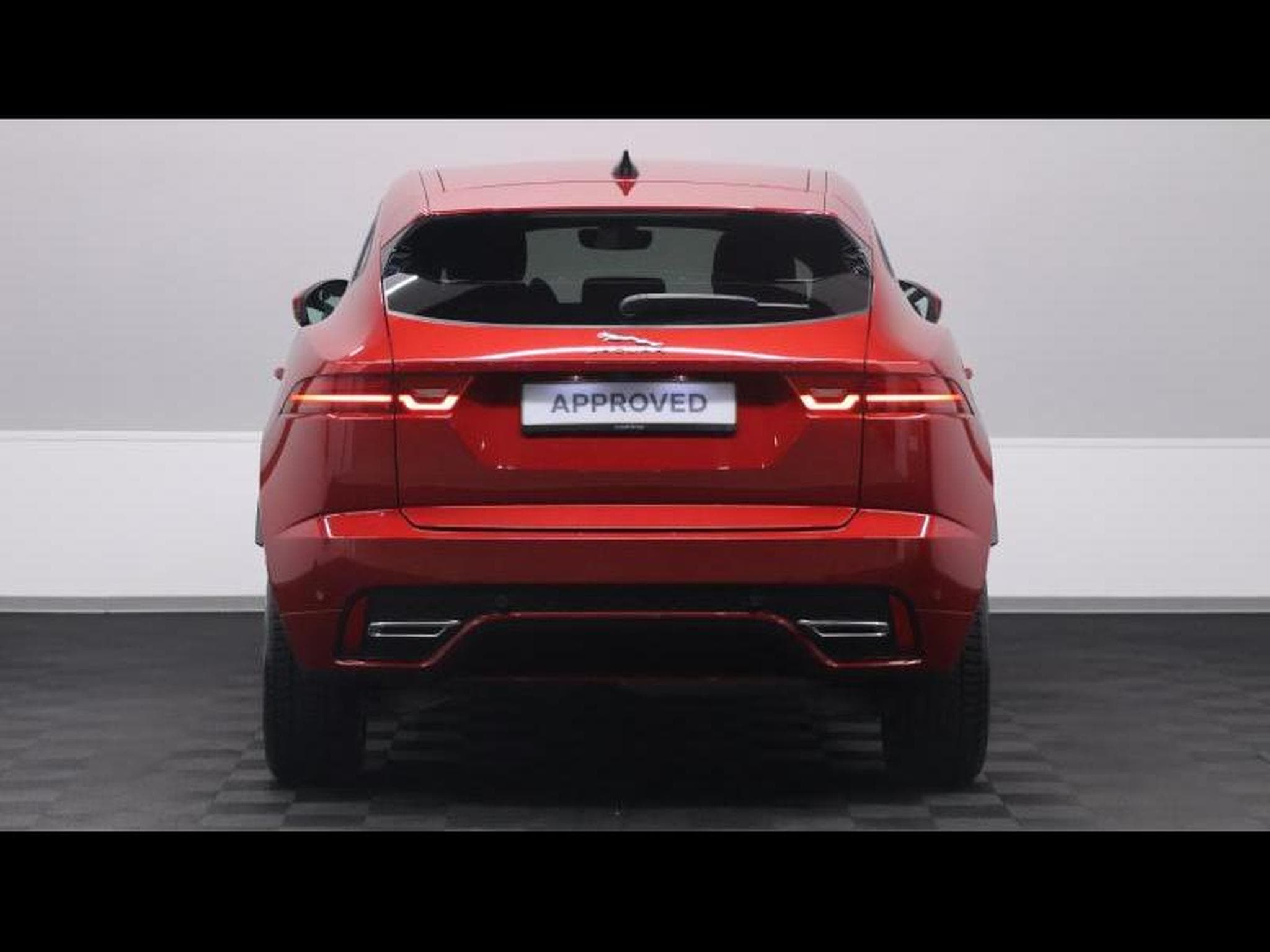 Jaguar E-Pace D165 R-Dynamic S AWD auto (2023) - Photo 5