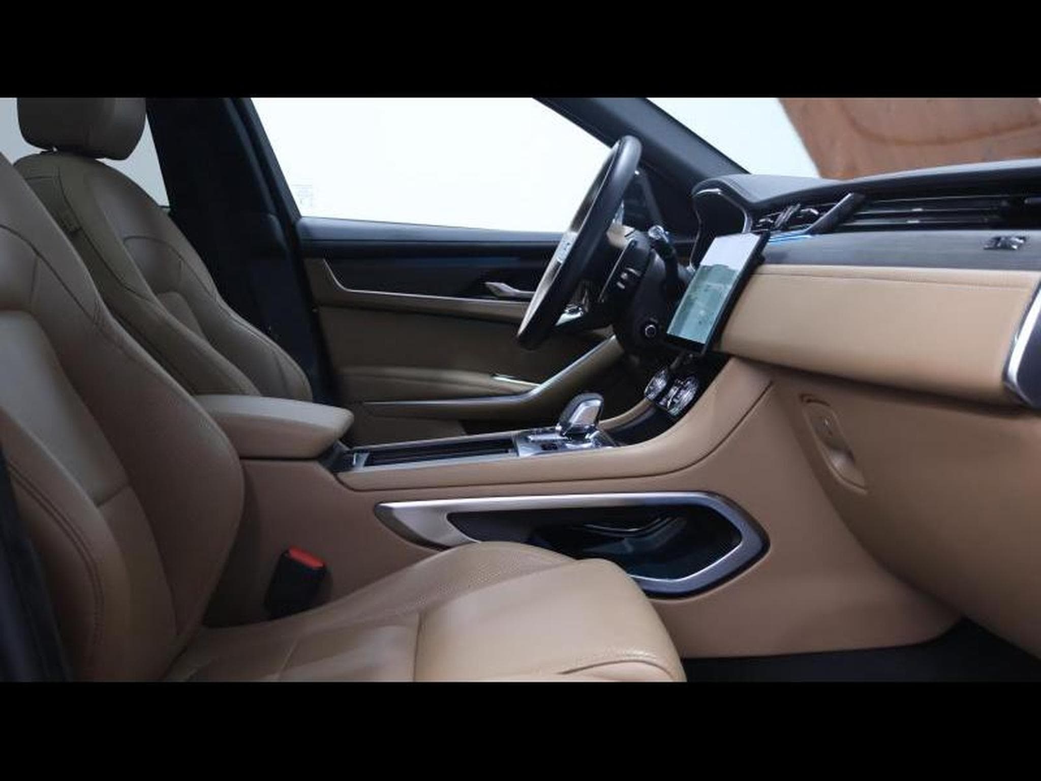 Jaguar F-Pace P400e SE (2022) - Photo 10