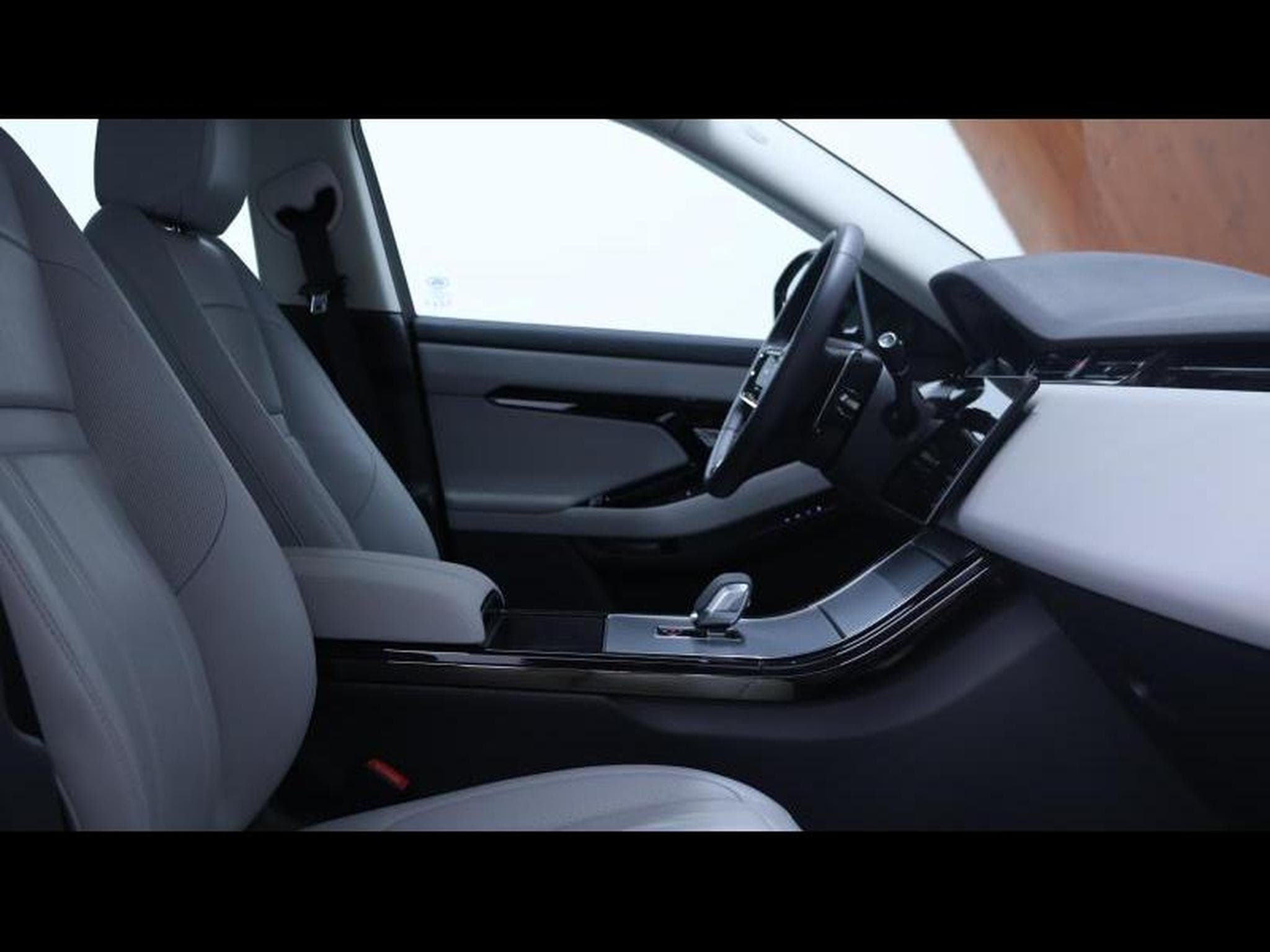 Land-Rover Range Rover Evoque D165 S AWD auto (2025) - Photo 9
