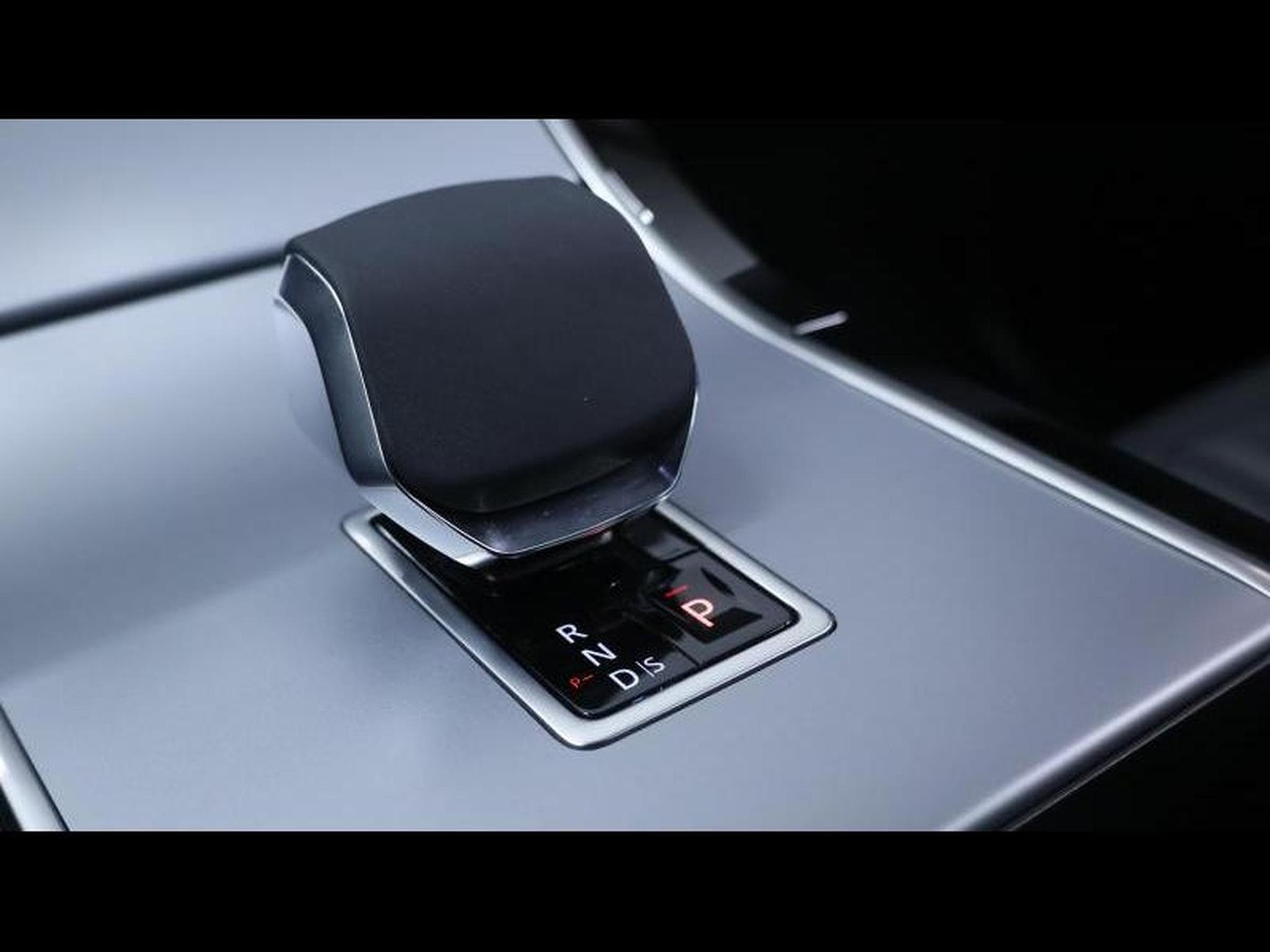 Land-Rover Range Rover Evoque D165 S AWD Auto (2024) - Photo 17
