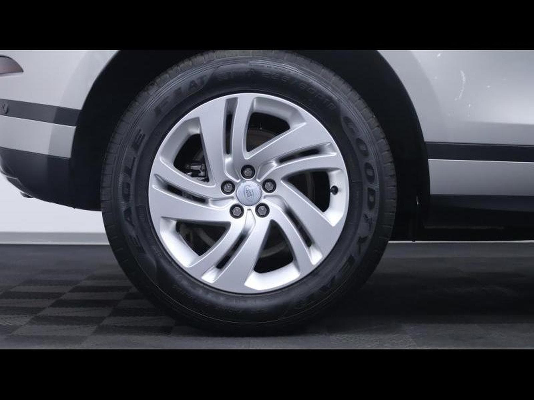 Land-Rover Range Rover Evoque D165 S AWD Auto (2024) - Photo 9
