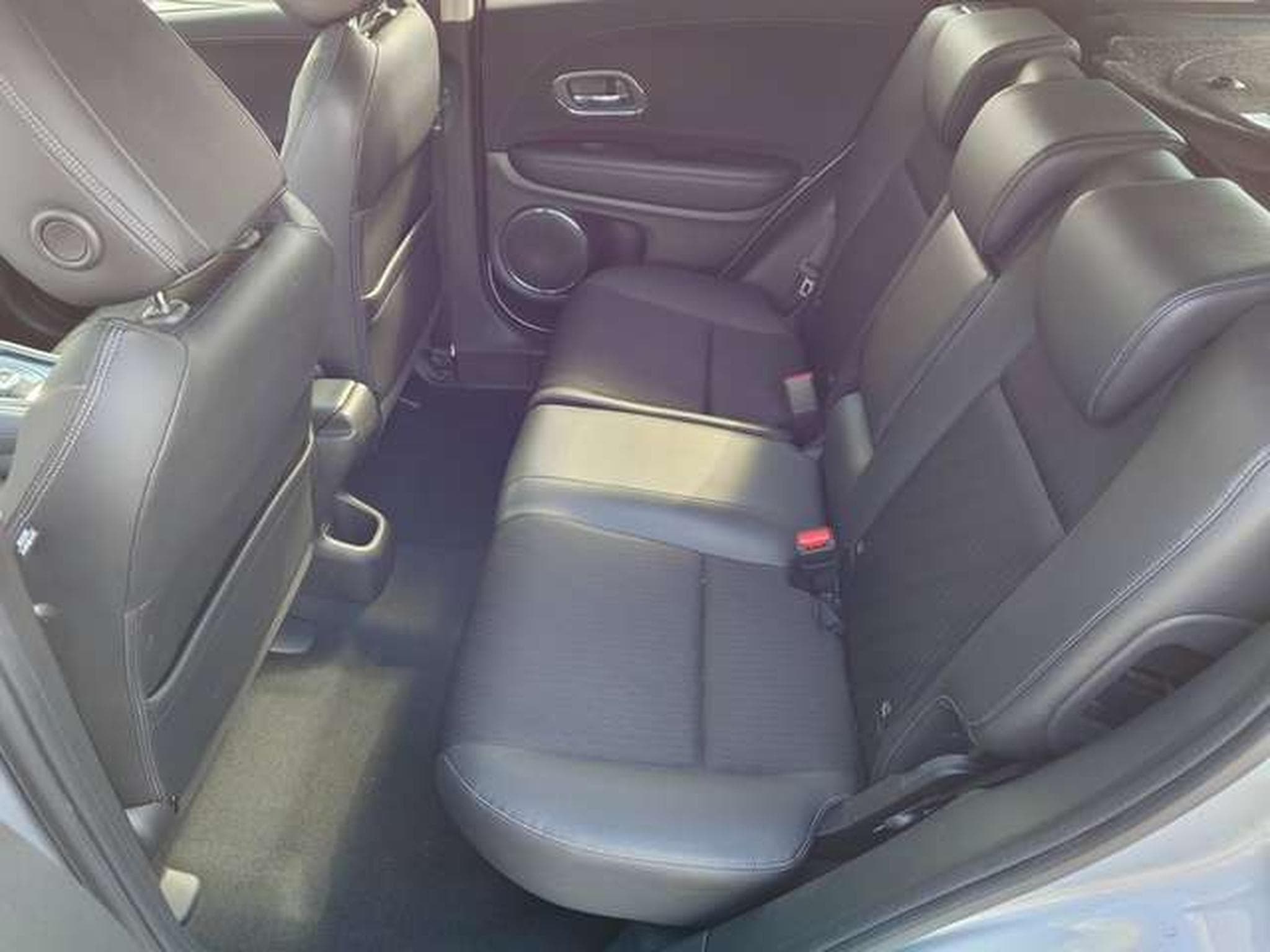 Honda HR-V HR-V 1.5i-VTEC Executive AUTOMATIQUE (2019) - Photo 6