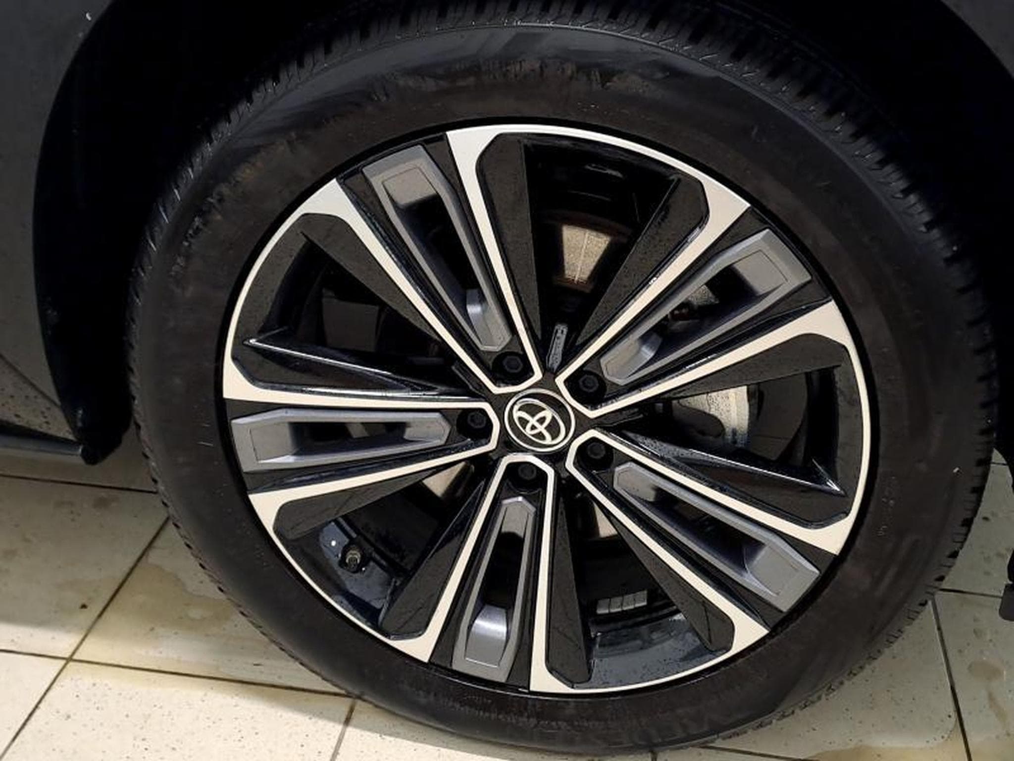 Toyota bZ4X Premium Awd (2023) - Photo 13