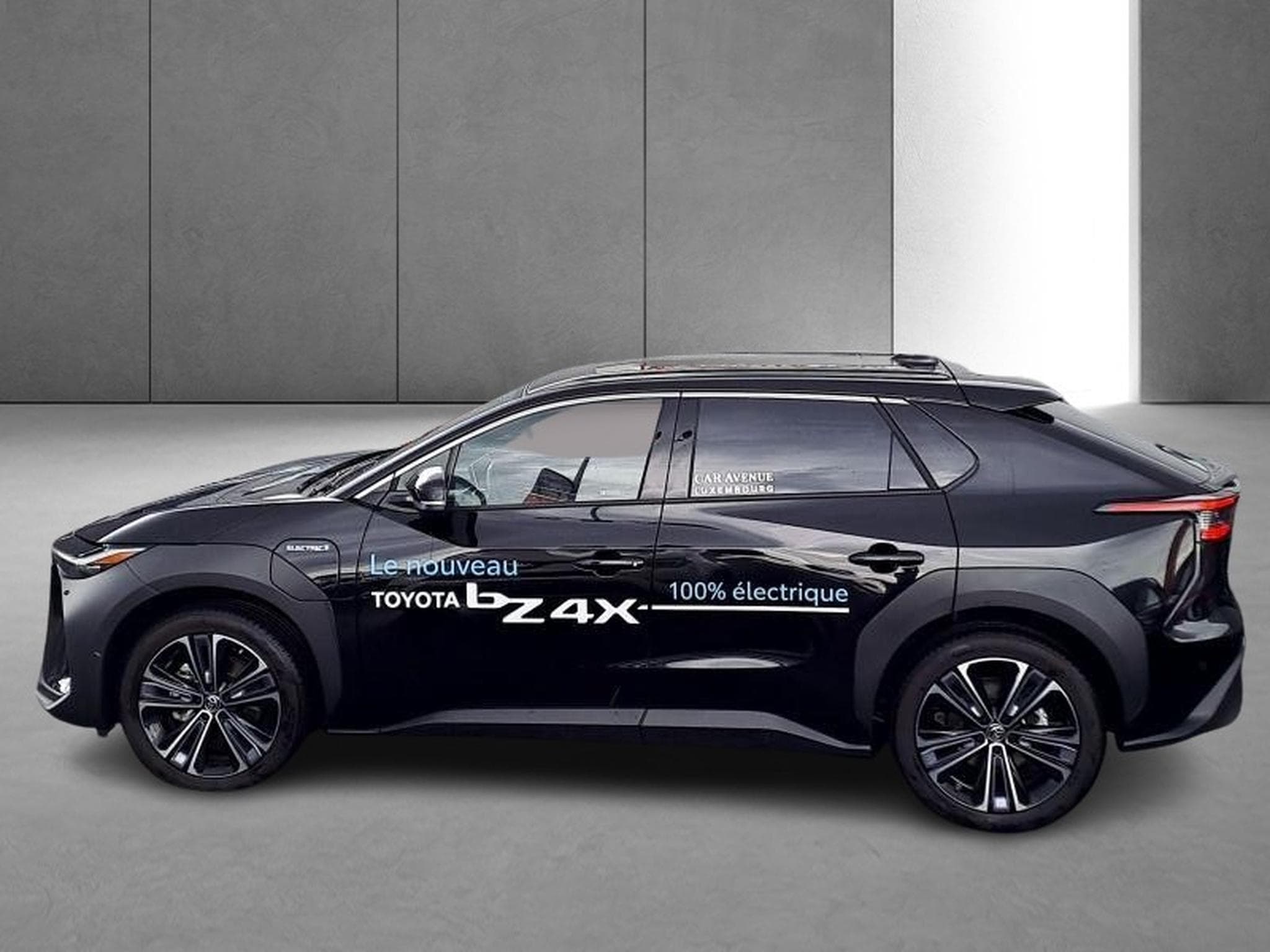 Toyota bZ4X Premium Awd (2023) - Photo 2