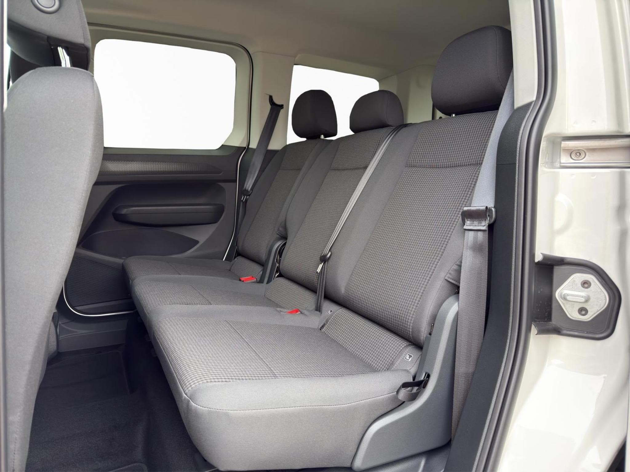 VW Caddy Basic (2026) - Photo 11
