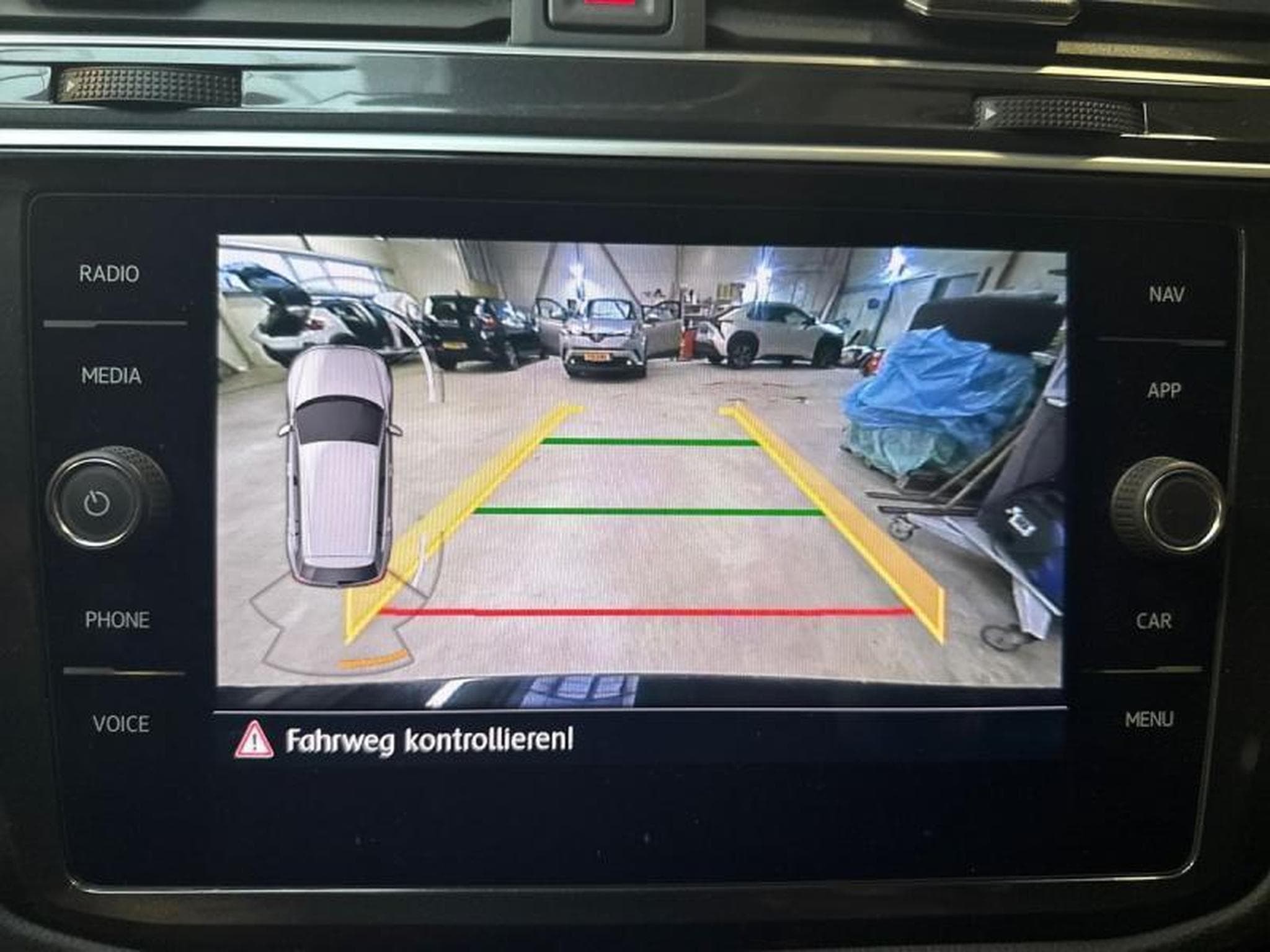 VW Tiguan Highline (2018) - Photo 14