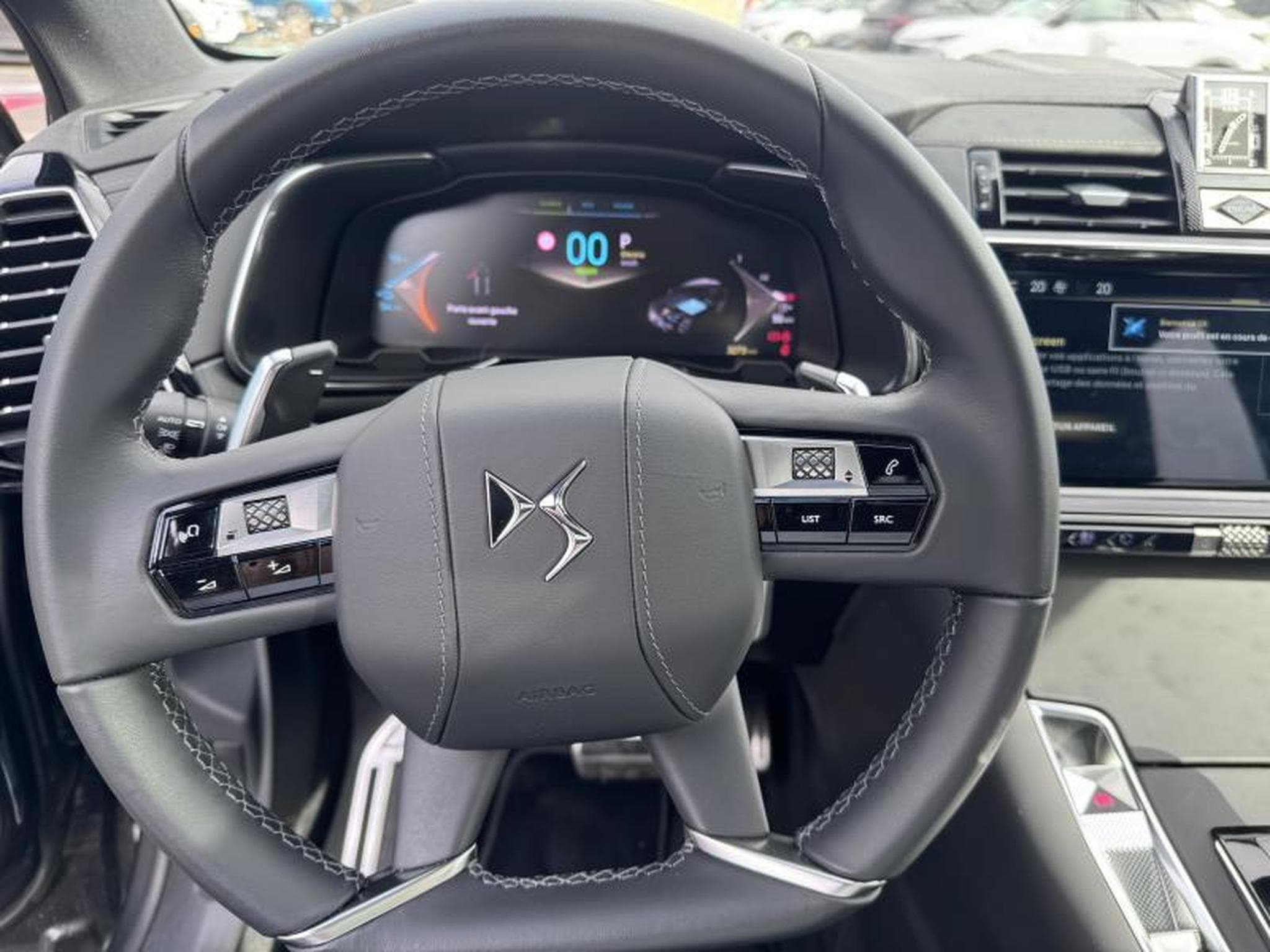 DS Automobiles DS7 7 E-Tense RIVOLI 300 (2024) - Photo 13