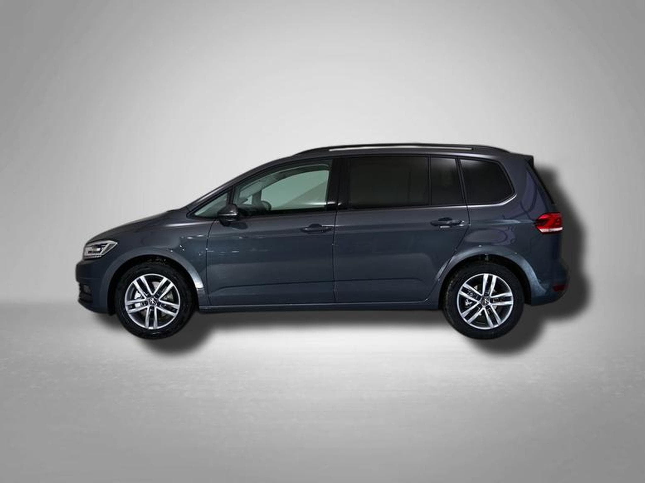 VW Touran Life Plus 1.5 TSI 7-Gang-DSG (2026) - Photo 2