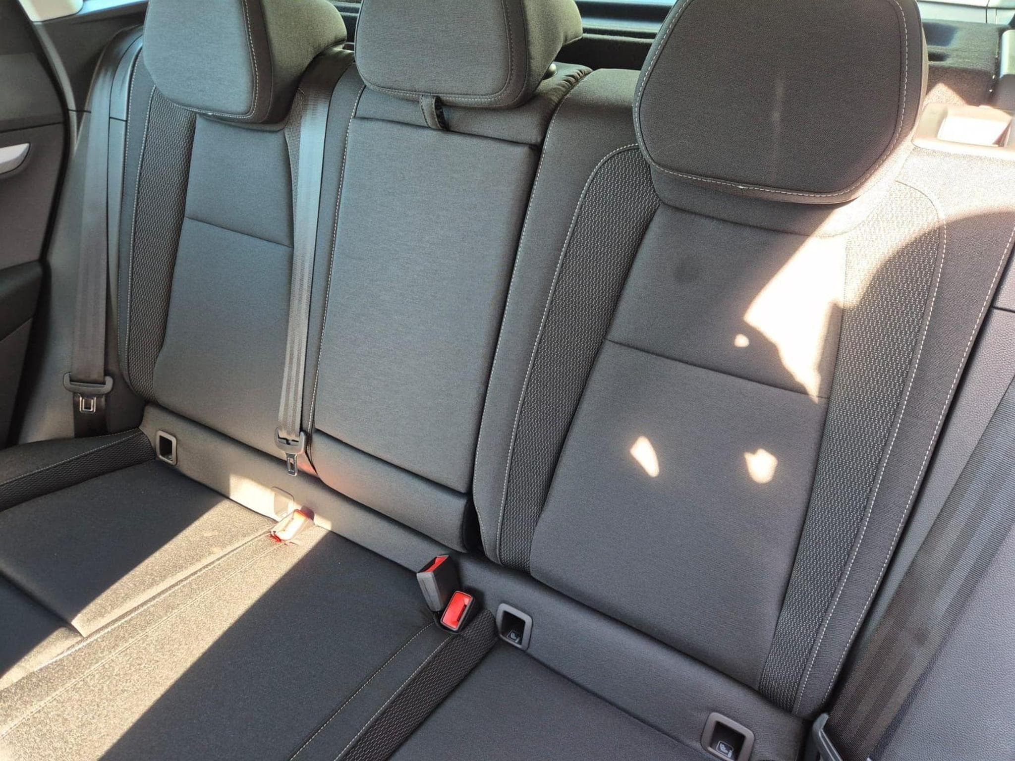 Skoda Karoq 1.5 TSI 150PS (2026) - Photo 12