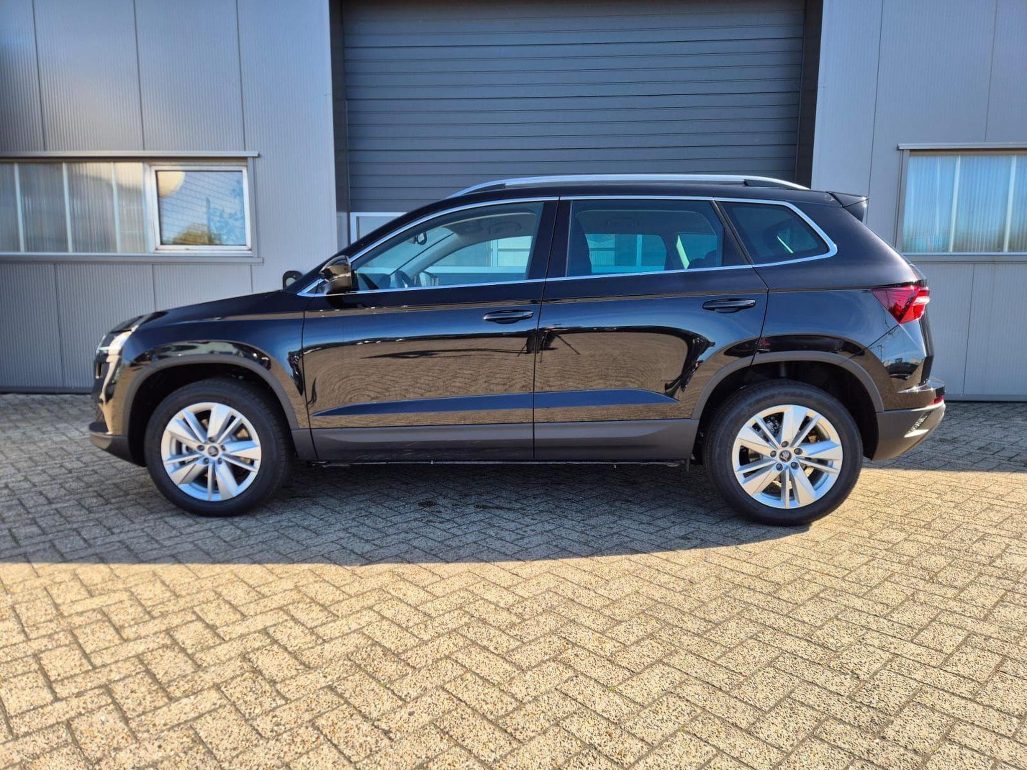 Skoda Karoq 1.5 TSI 150PS (2026) - Photo 2