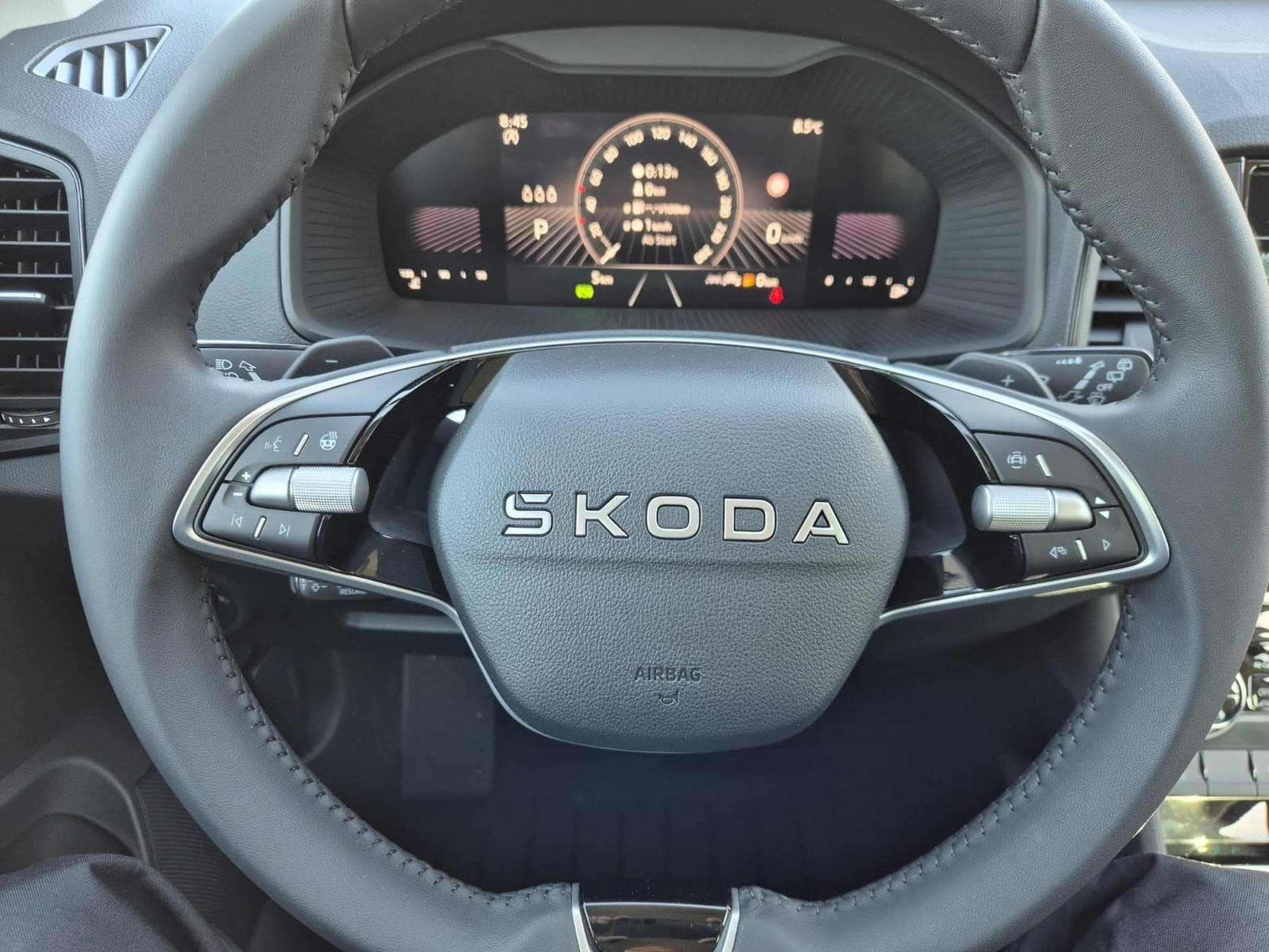 Skoda Karoq 1.5 TSI 150PS (2026) - Photo 16