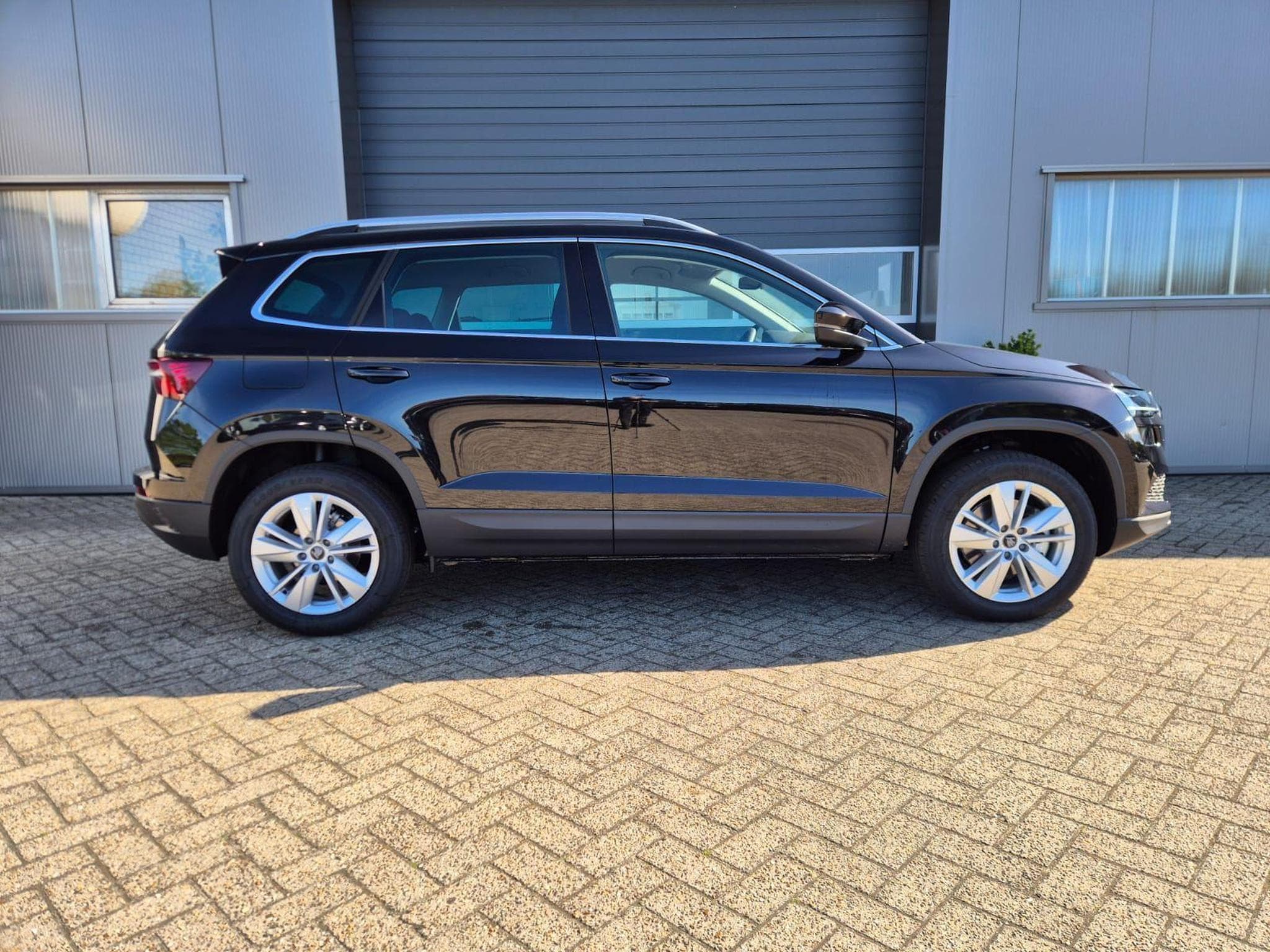 Skoda Karoq 1.5 TSI 150PS (2026) - Photo 6