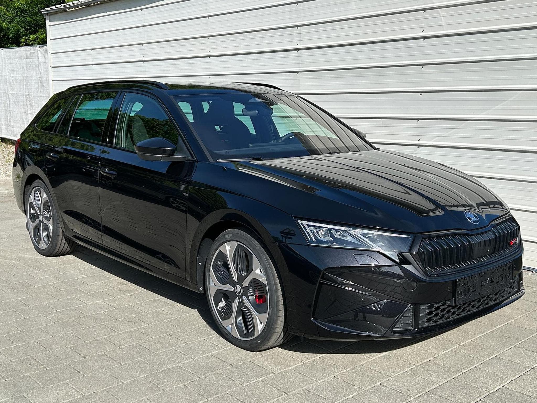 Skoda Octavia RS (2026) - Photo 1