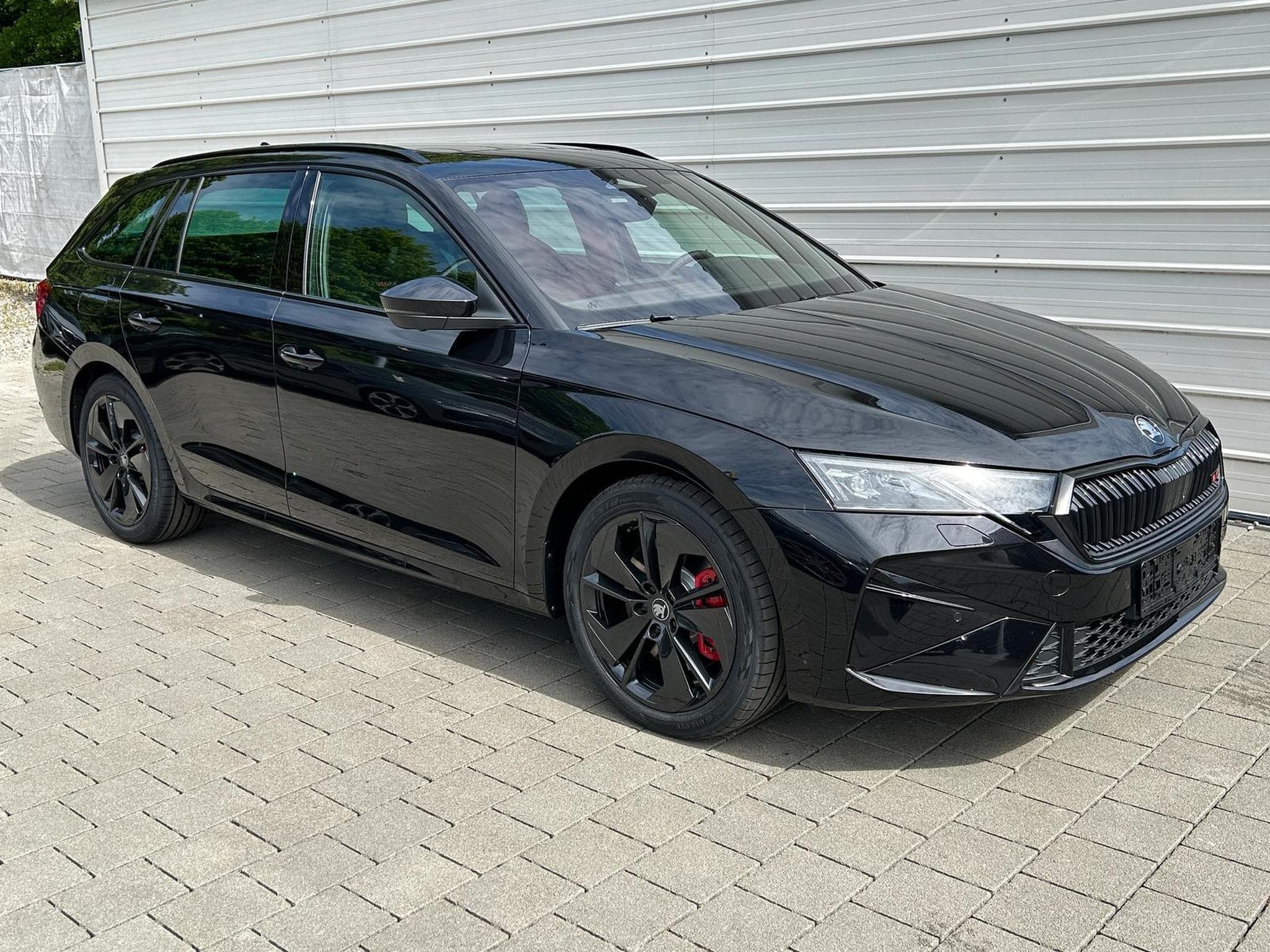 Skoda Octavia RS (2026) - Photo 1