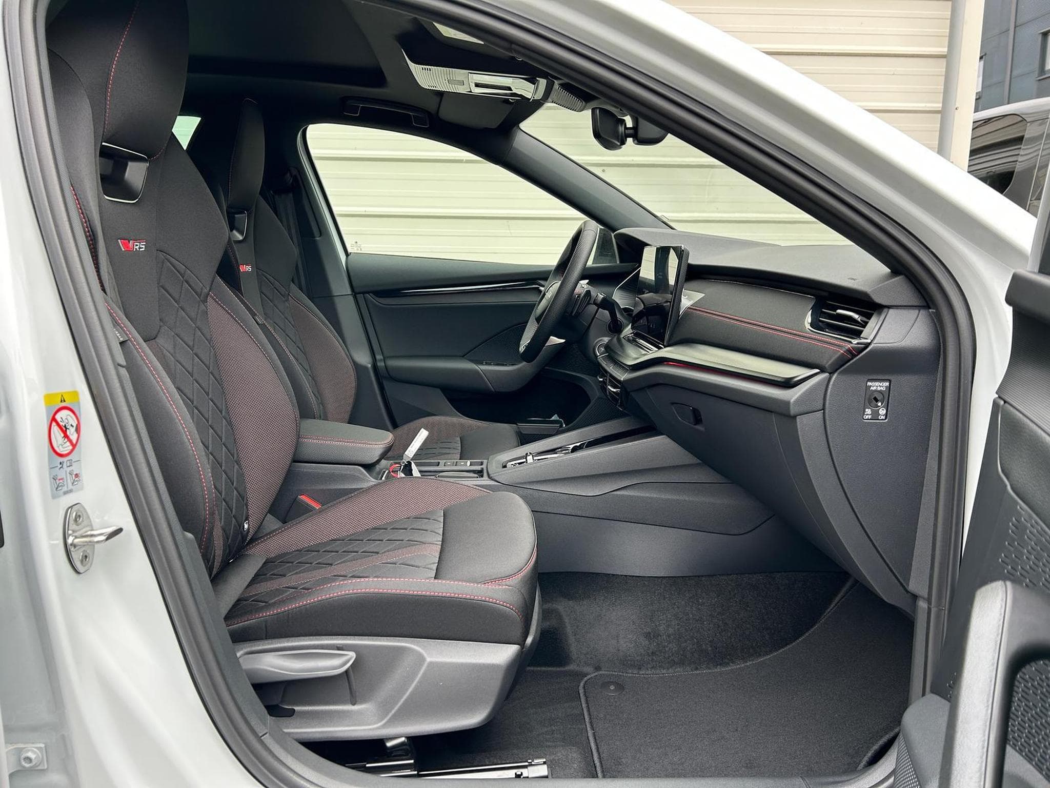 Skoda Octavia RS (2026) - Photo 12