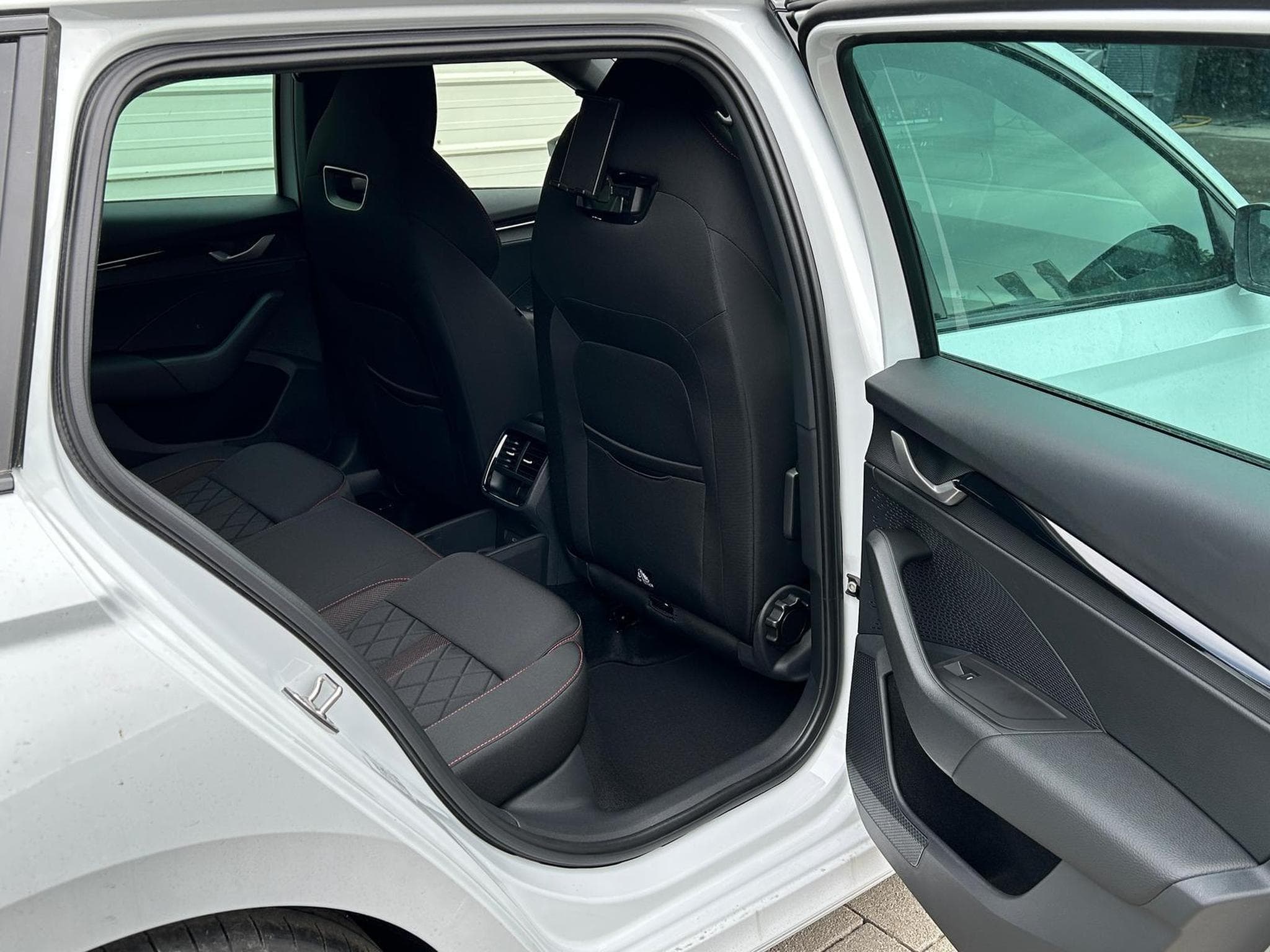 Skoda Octavia RS (2026) - Photo 13