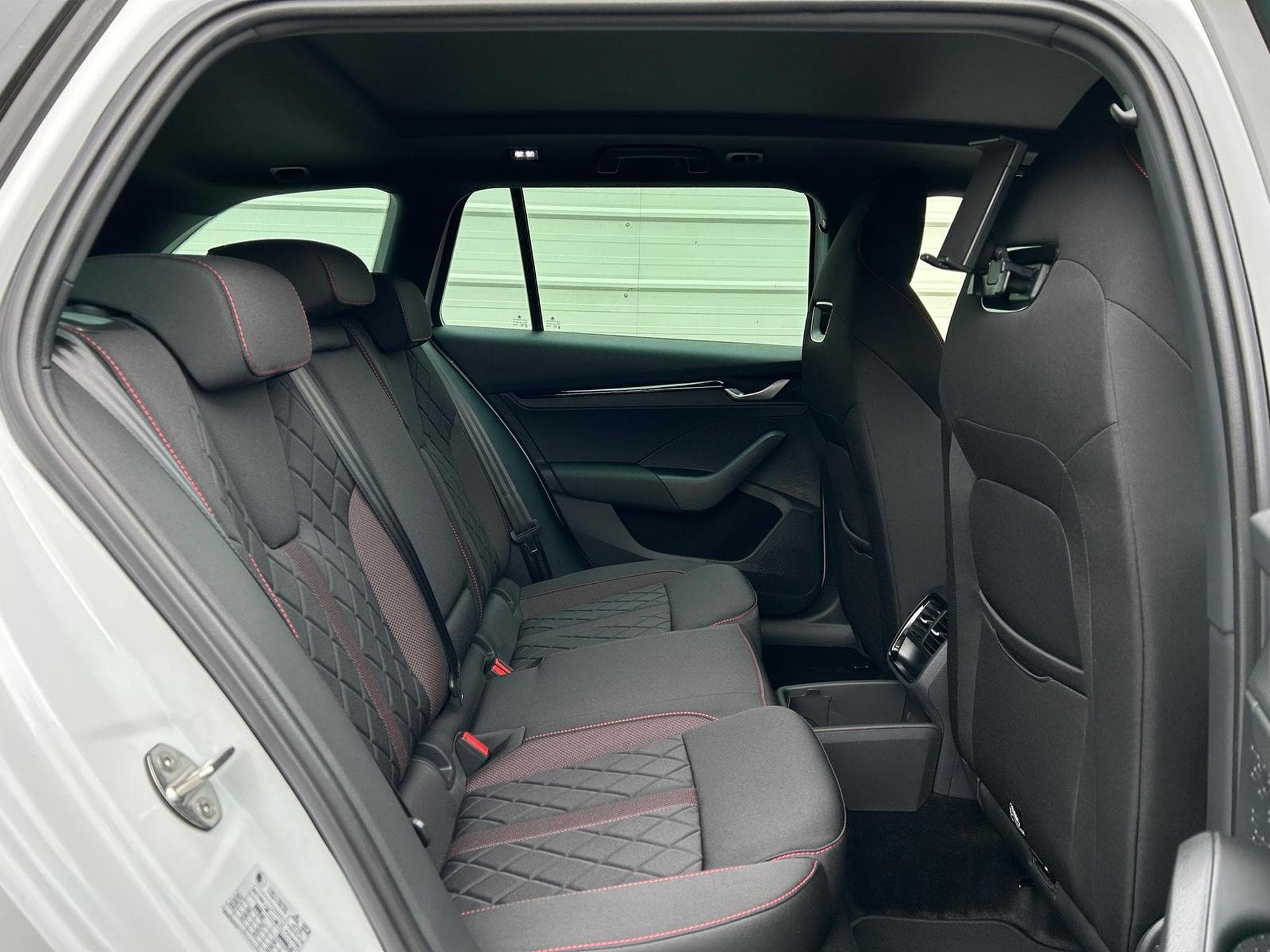 Skoda Octavia RS (2026) - Photo 14
