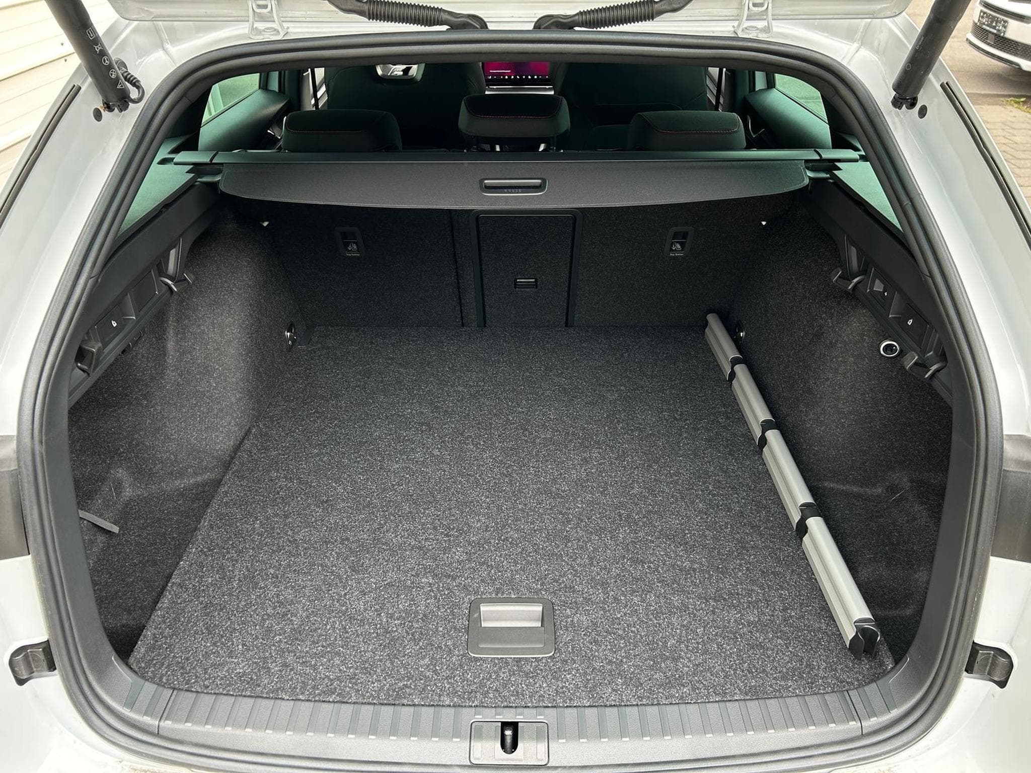Skoda Octavia RS (2026) - Photo 16