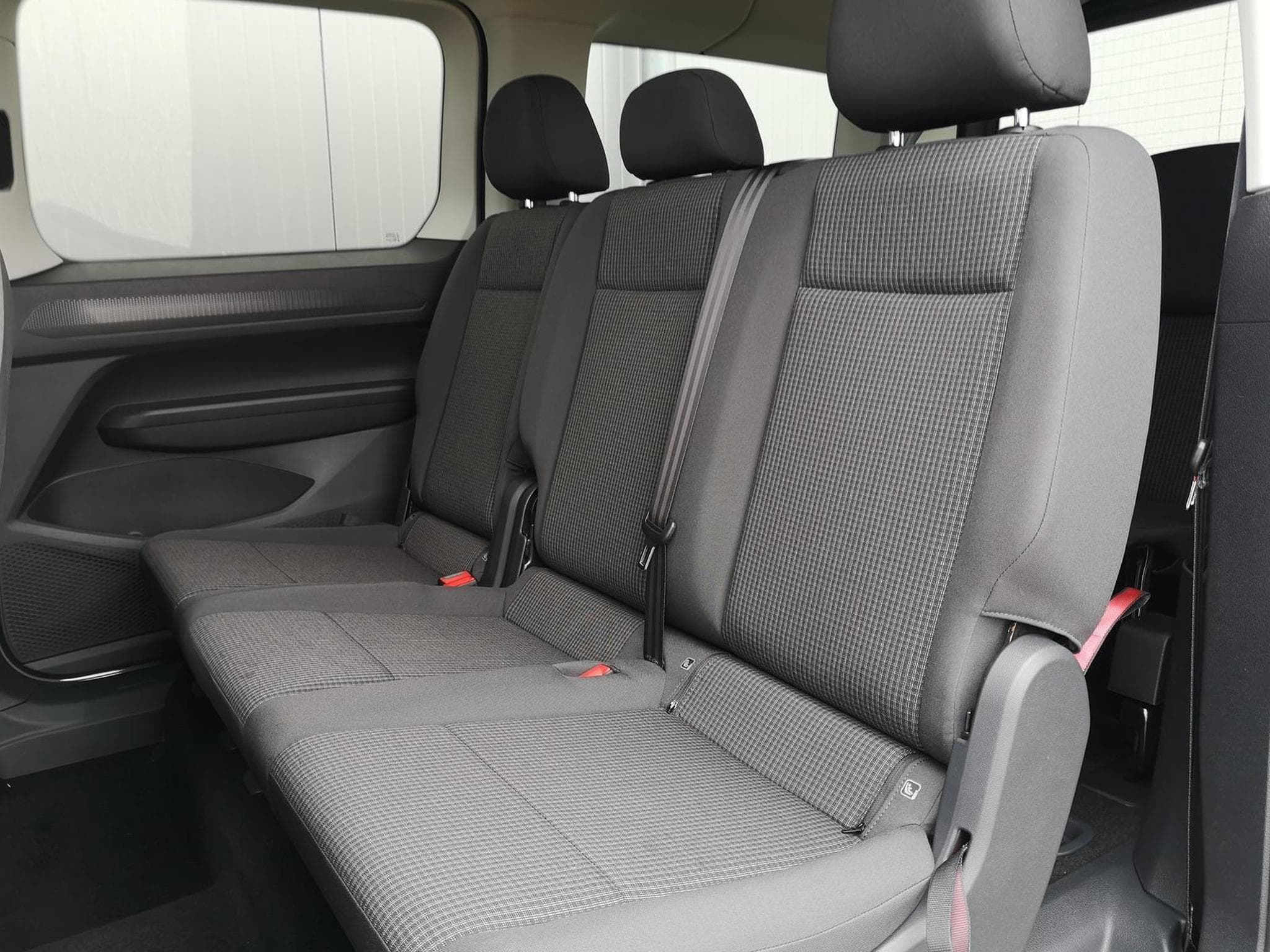 VW Caddy Basis (2026) - Photo 8