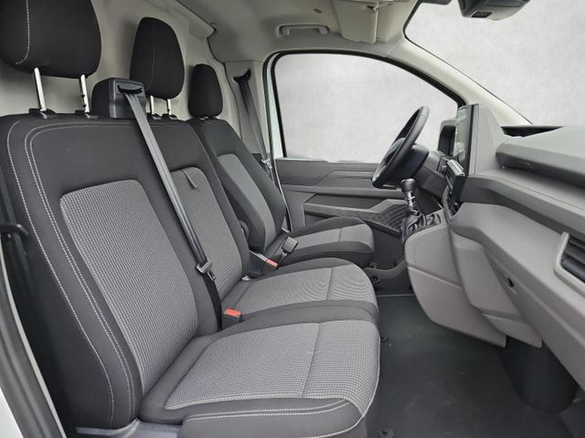 VW T7 Transporter Kaste 2.0 TDI 81 kW KR (2025) - Photo 10