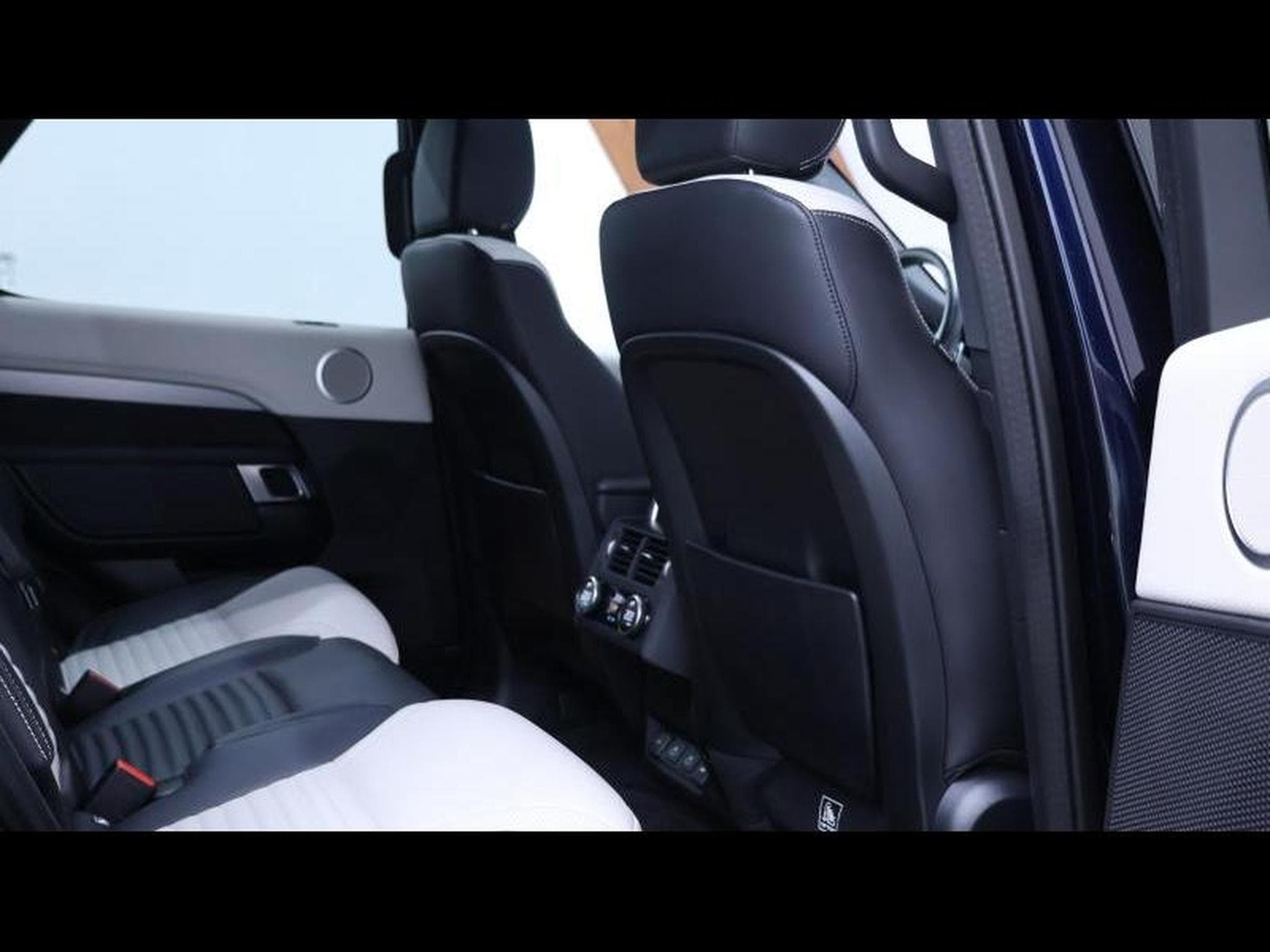 Land-Rover Discovery R-Dynamic P360 AWD auto (2021) - Photo 13