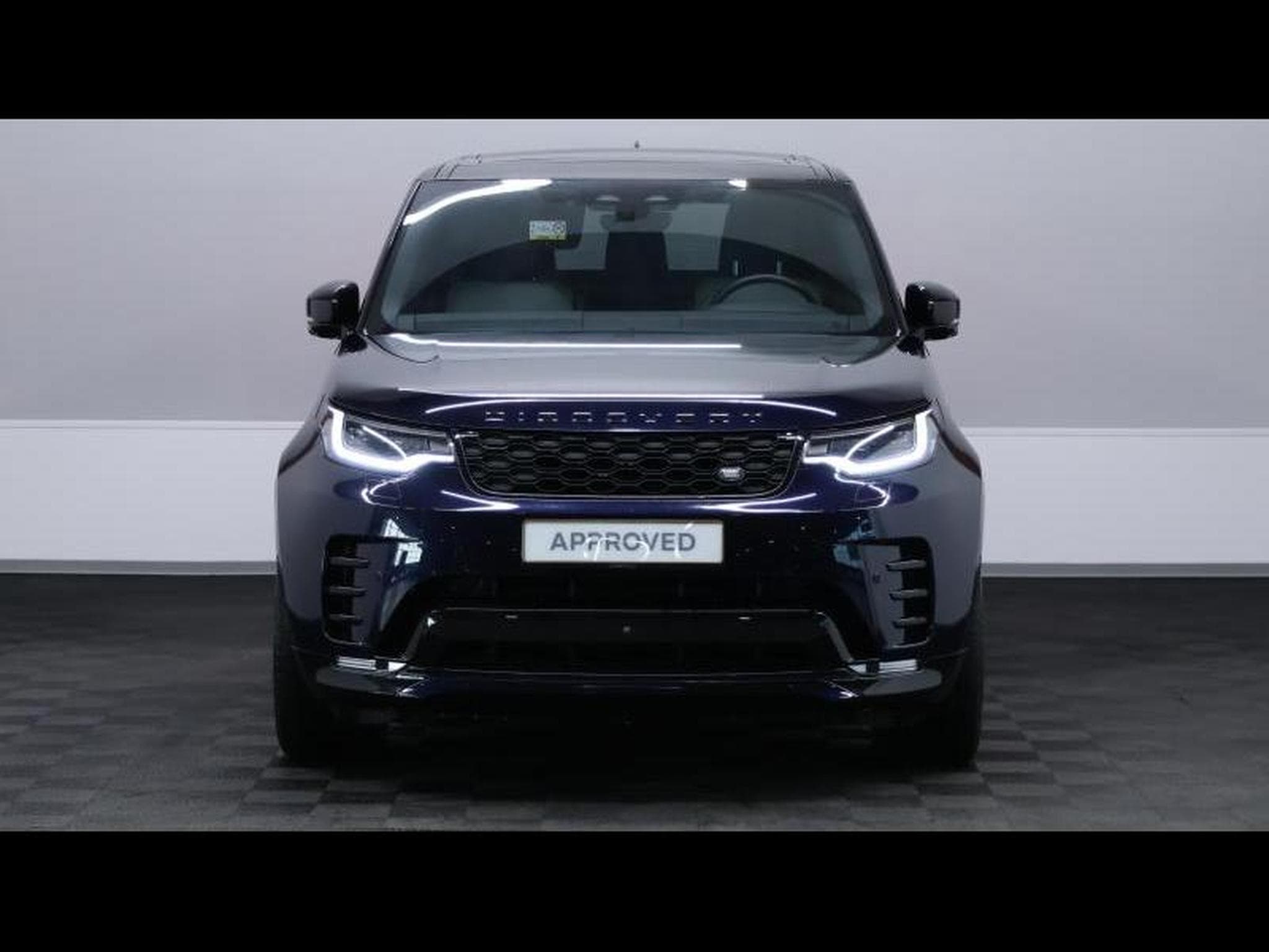 Land-Rover Discovery R-Dynamic P360 AWD auto (2021) - Photo 2